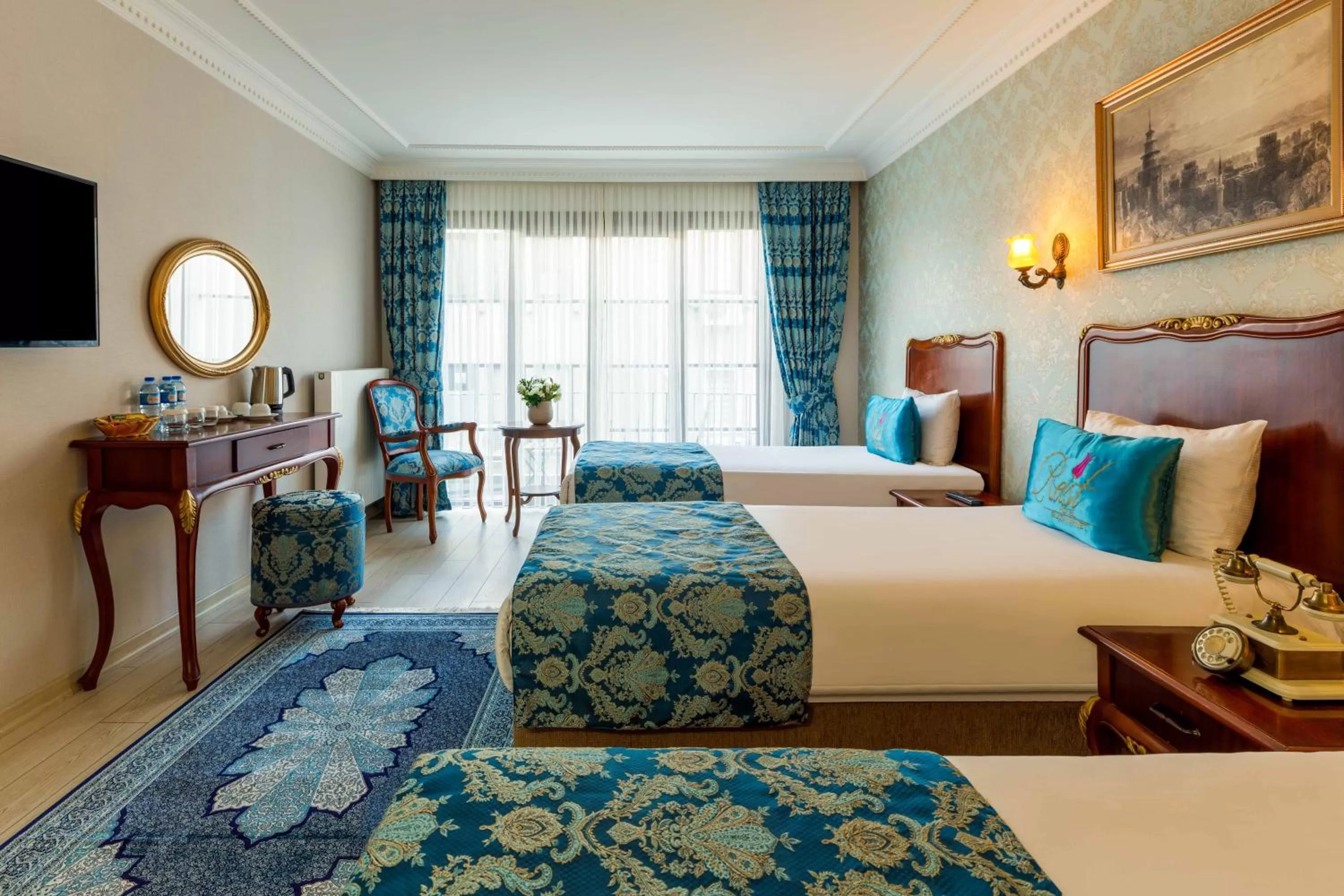 Photo of the whole room, Bed in Rast Hotel Sultanahmet