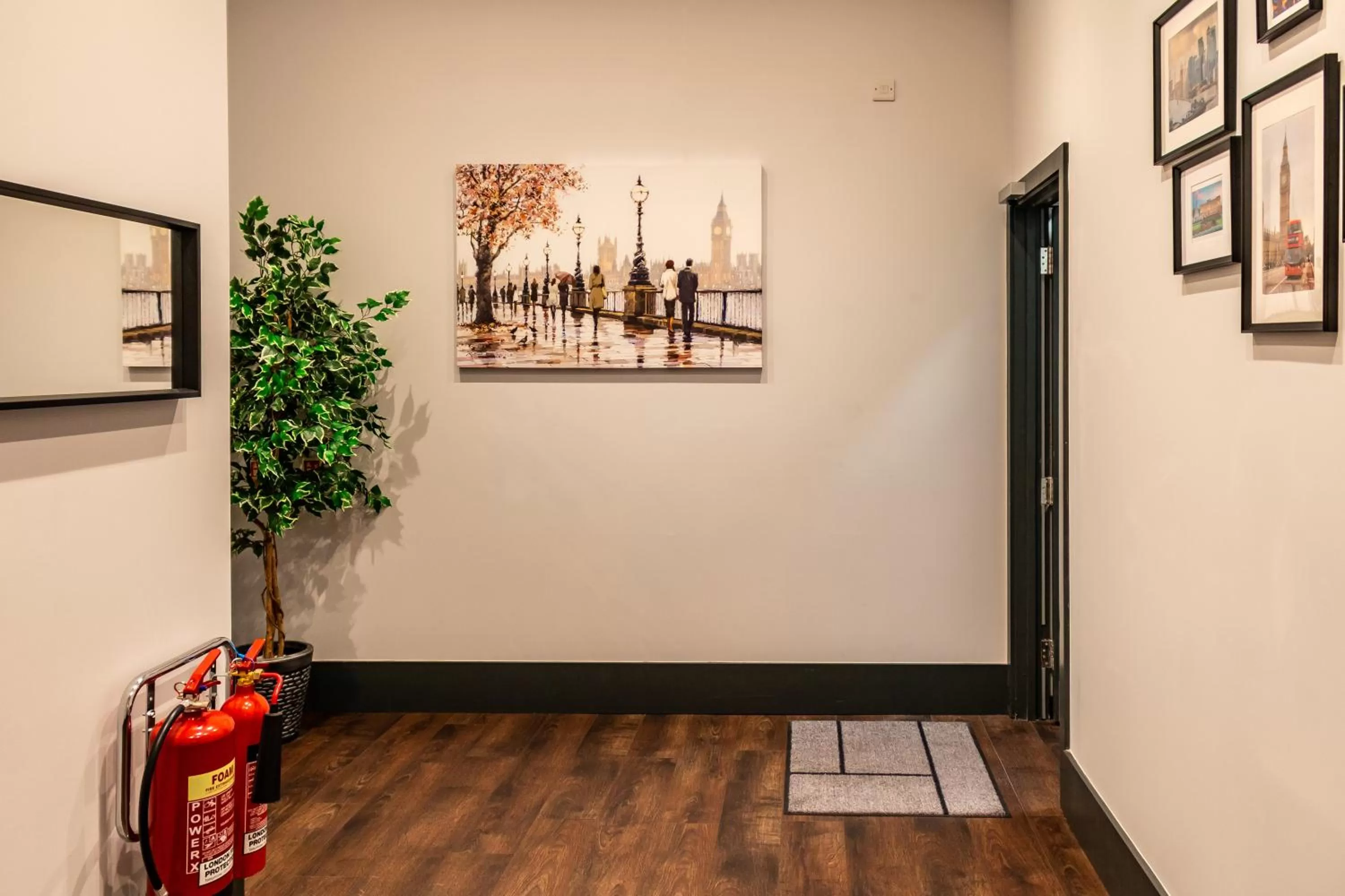 Decorative detail in London City Airport Hotel