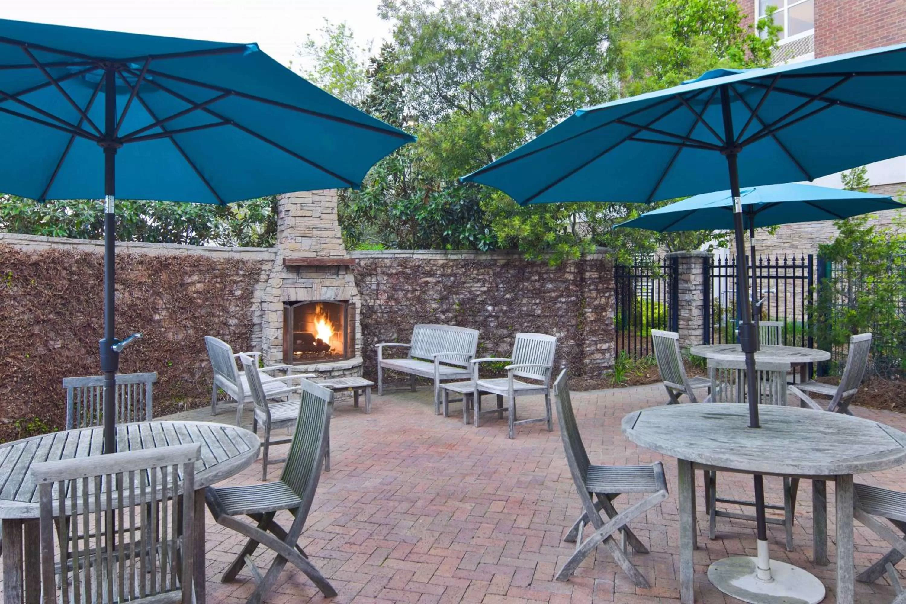 Patio in Hilton Garden Inn Jackson-Madison
