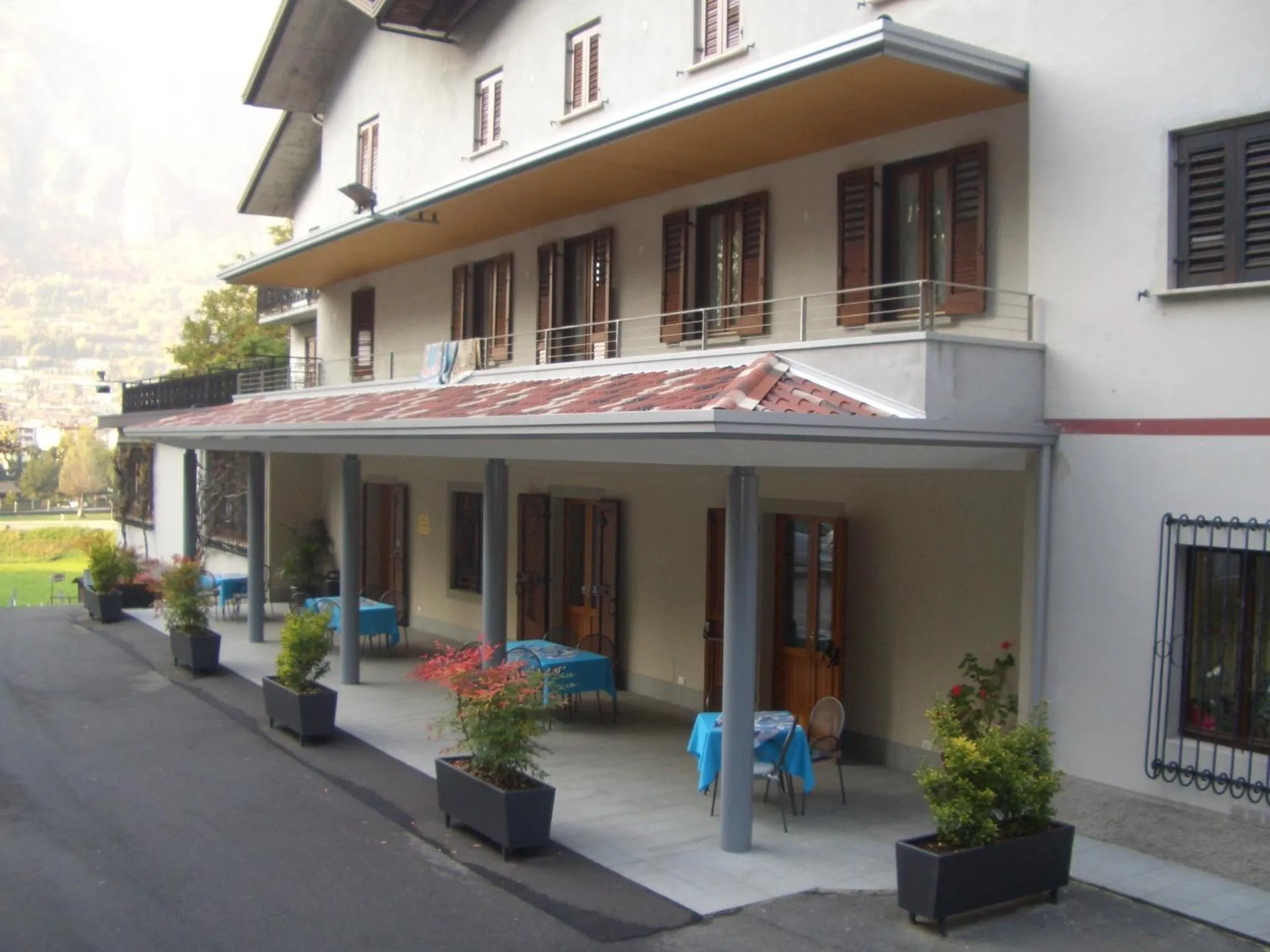 Facade/entrance in Albergo Il Castellino