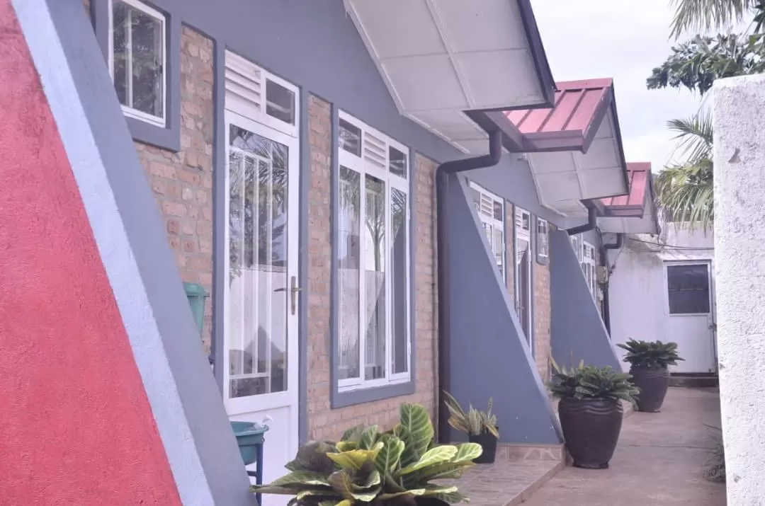 Property Building in Tommy's Budget Rooms