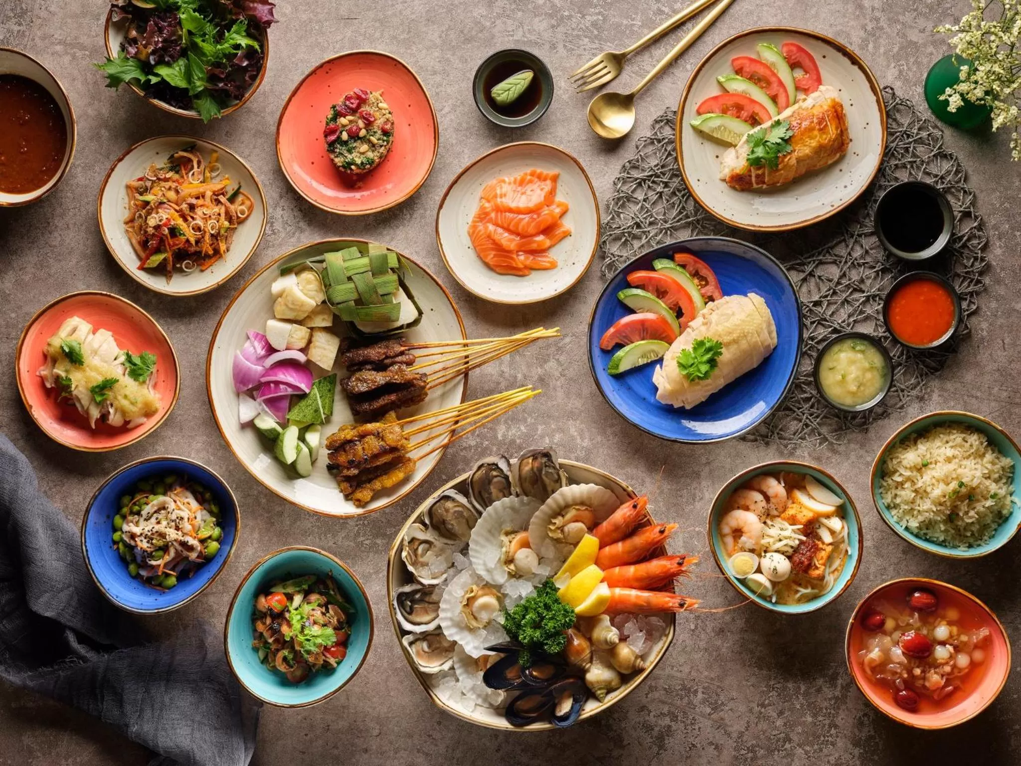 Restaurant/places to eat in Holiday Inn Singapore Atrium by IHG