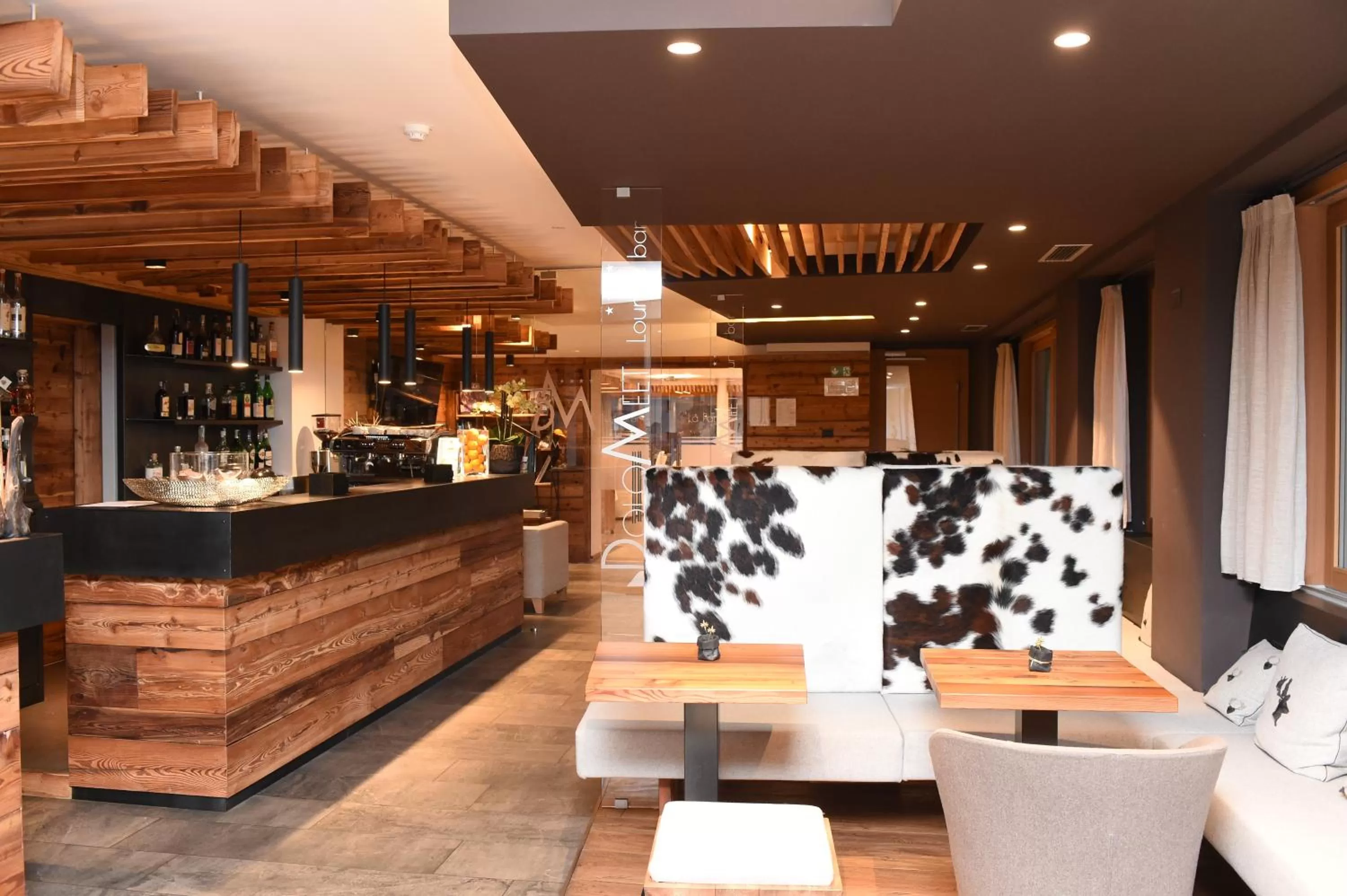 Lounge or bar in Dolomeet Boutique Hotel