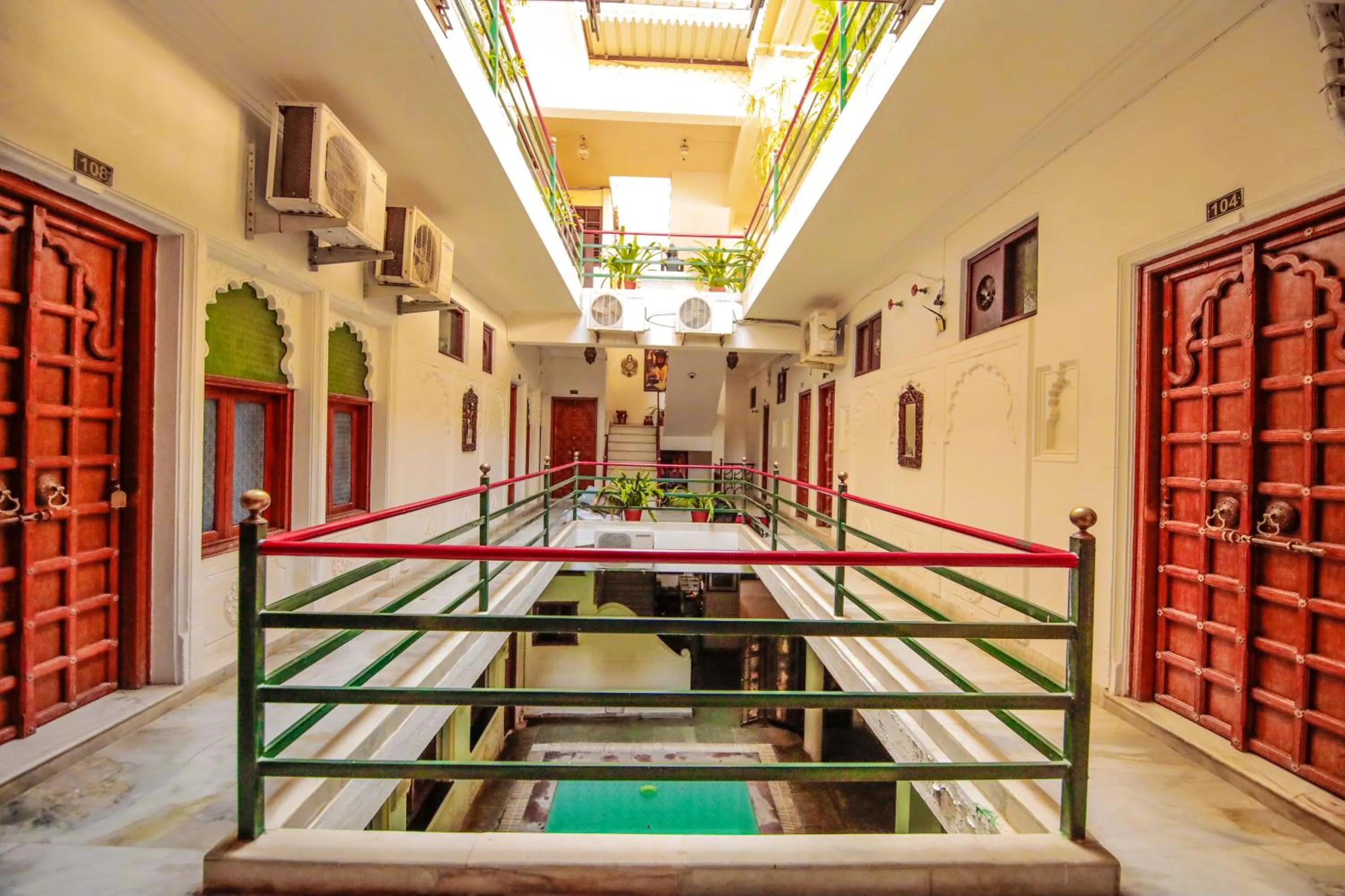 Property building in Hotel Devraj Niwas on Lake Pichola