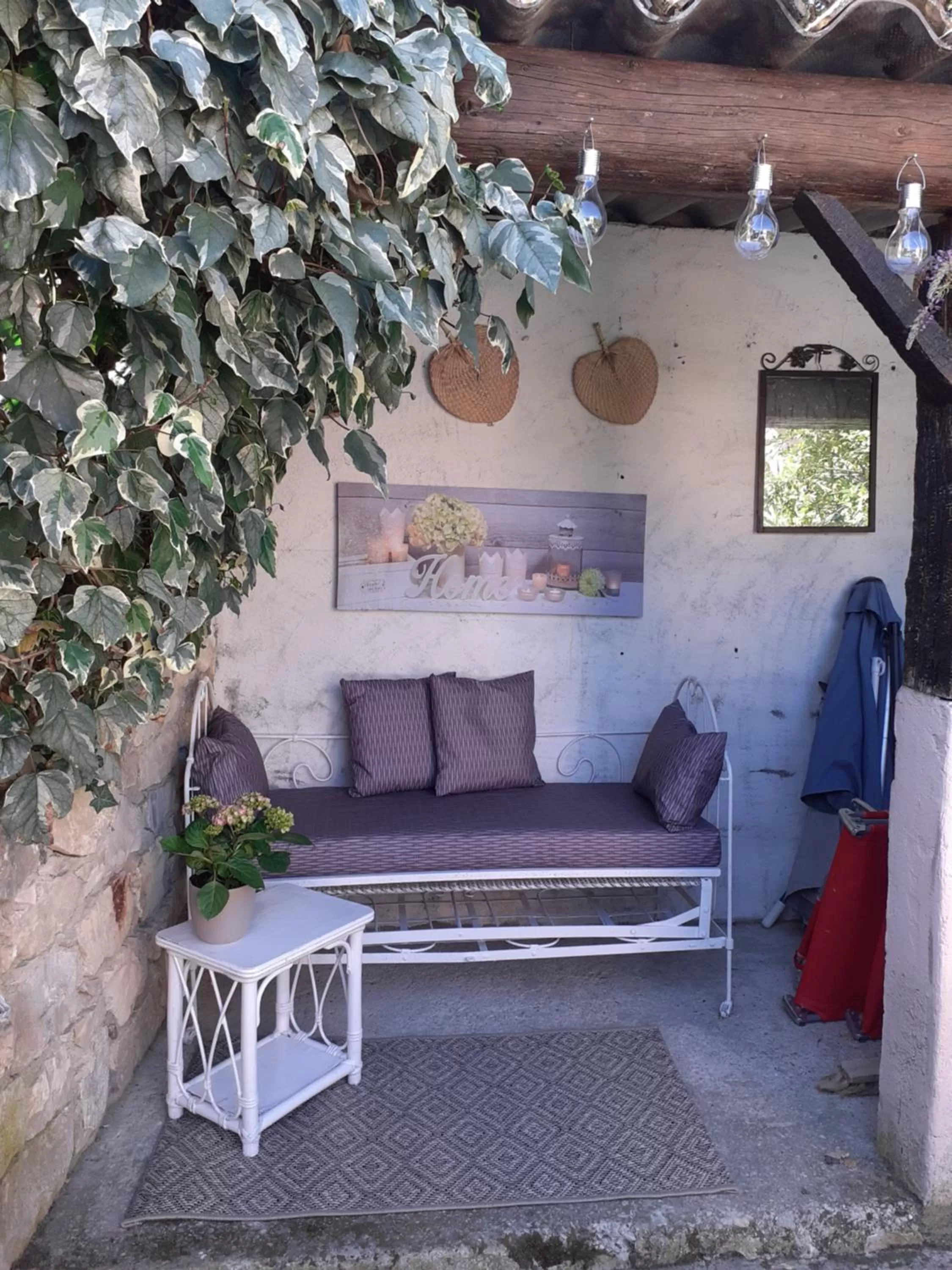 Swimming pool, Seating Area in La Sapiniére -chambres climatisées