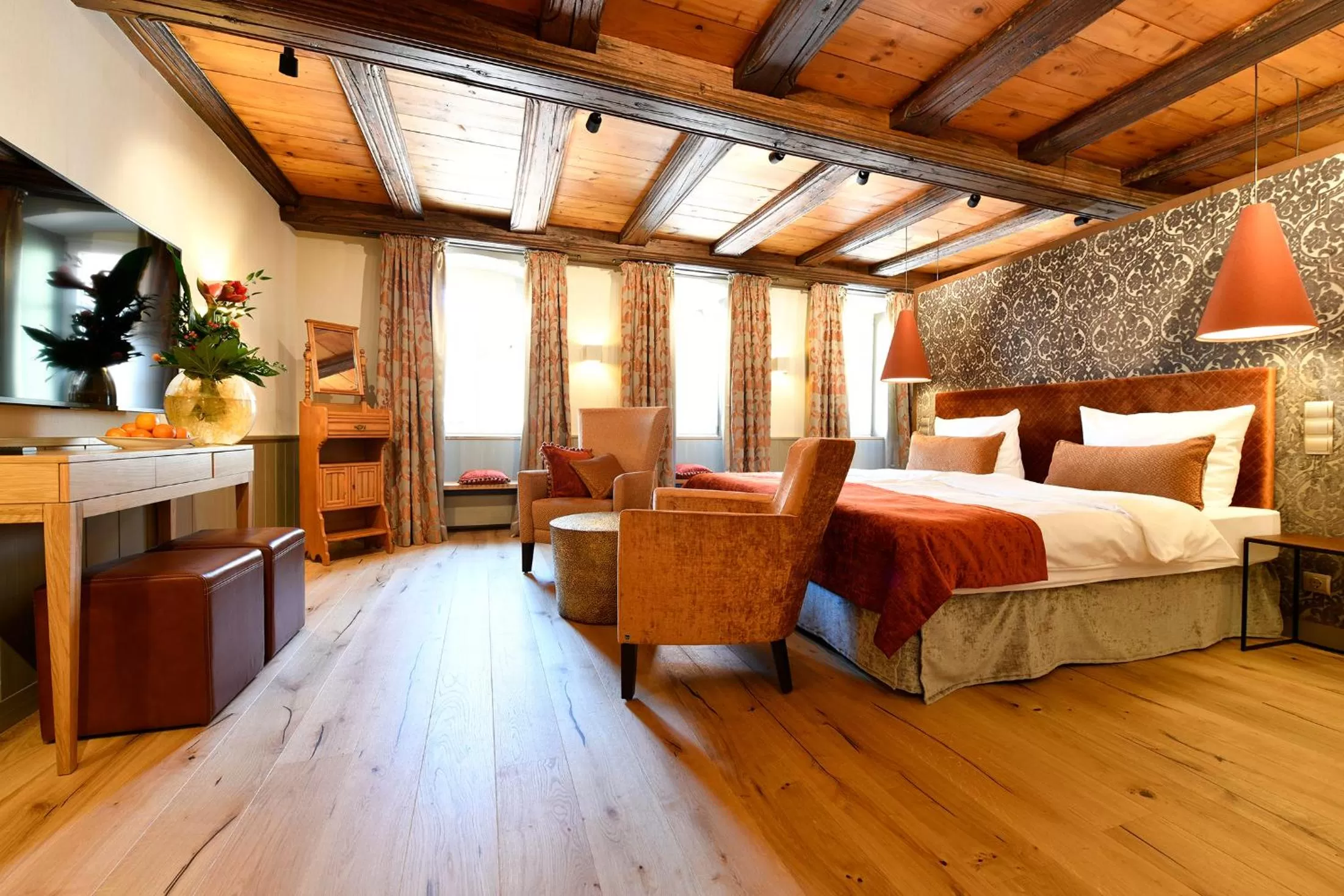 Bedroom, Bed in Romantik Hotel Markusturm