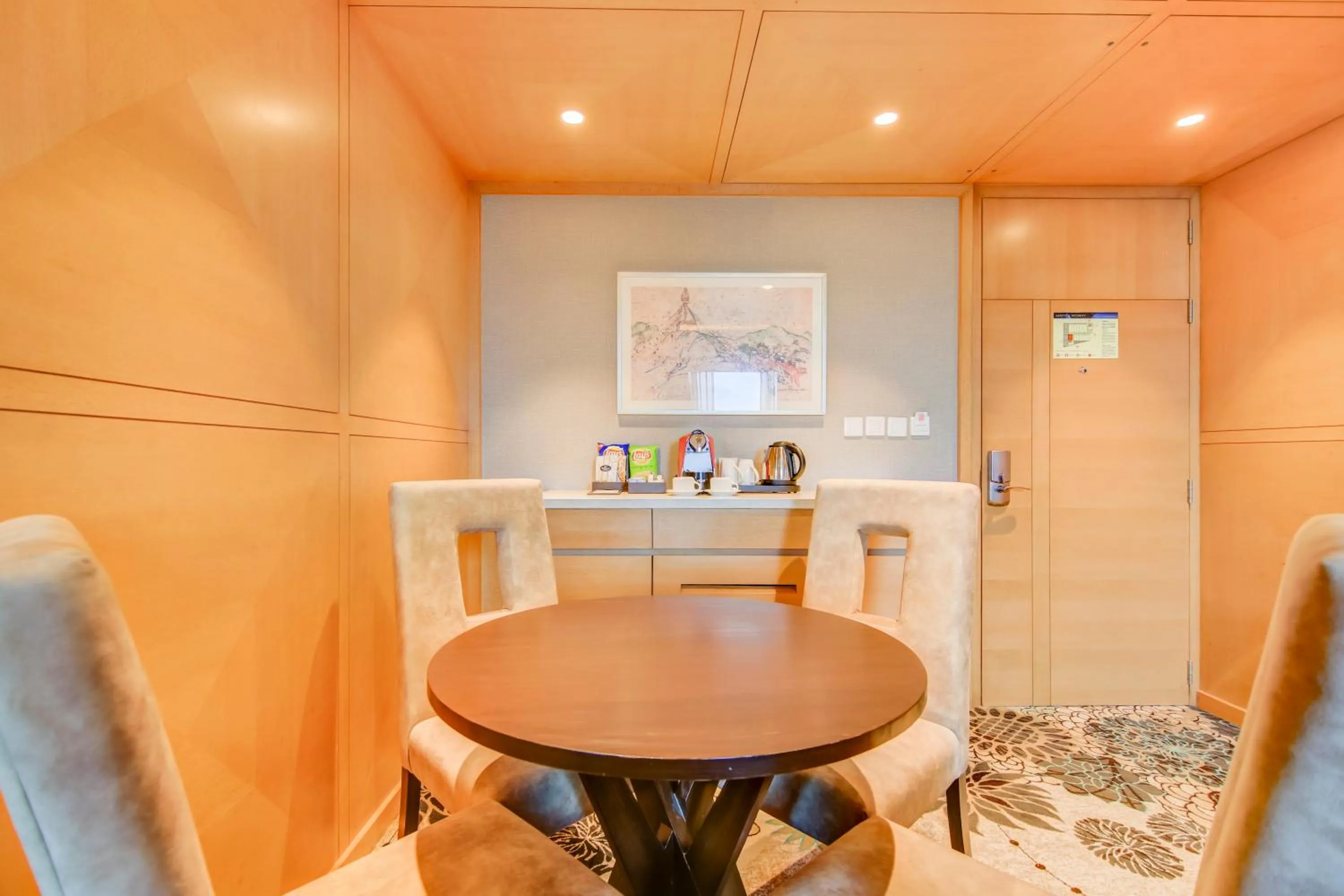 Dining area in Radisson Blu Gorakhpur