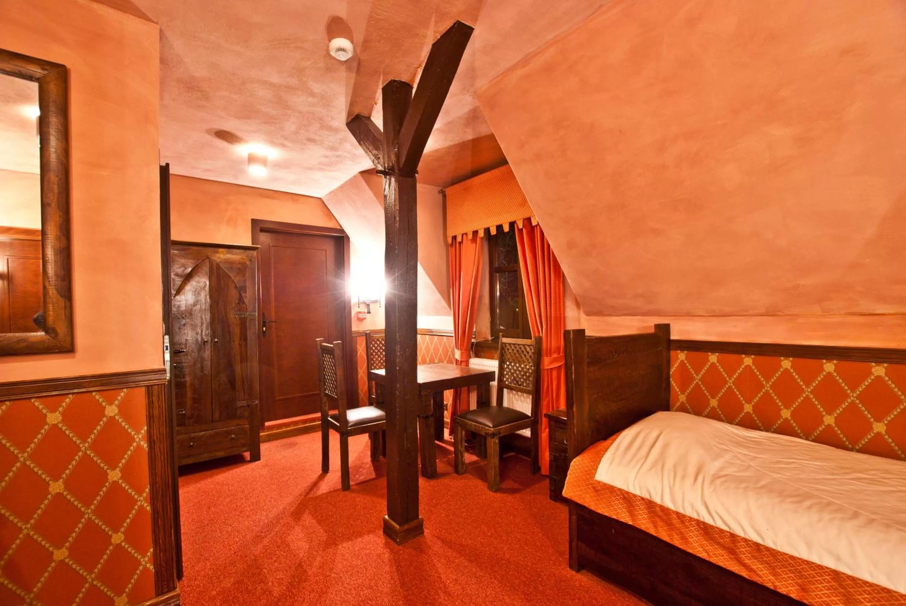 Bed in Zamek Uniejów