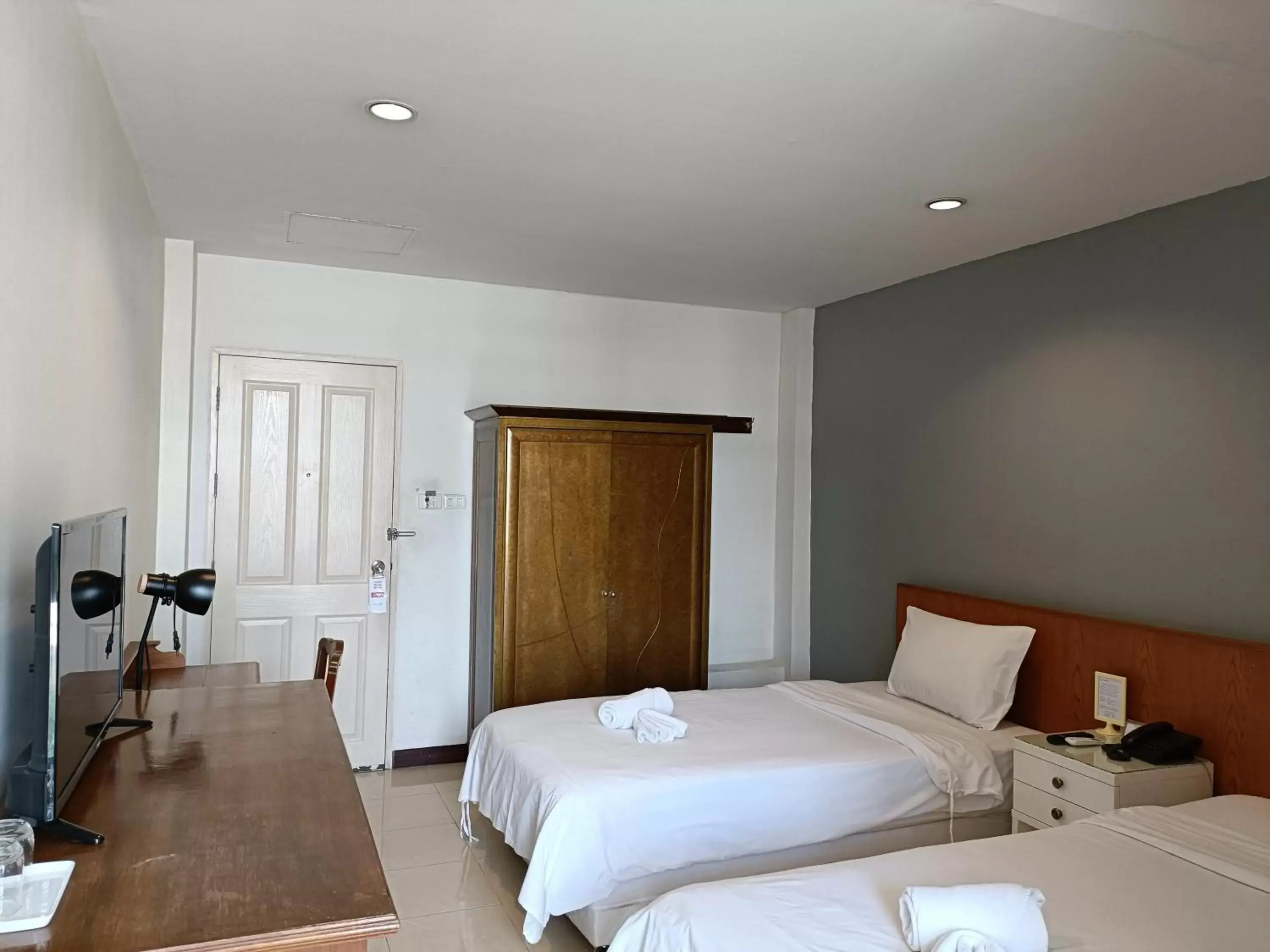 Superior Twin Room in JL Bangkok Hotel Superior Twin Room in JL Bangkok Hotel