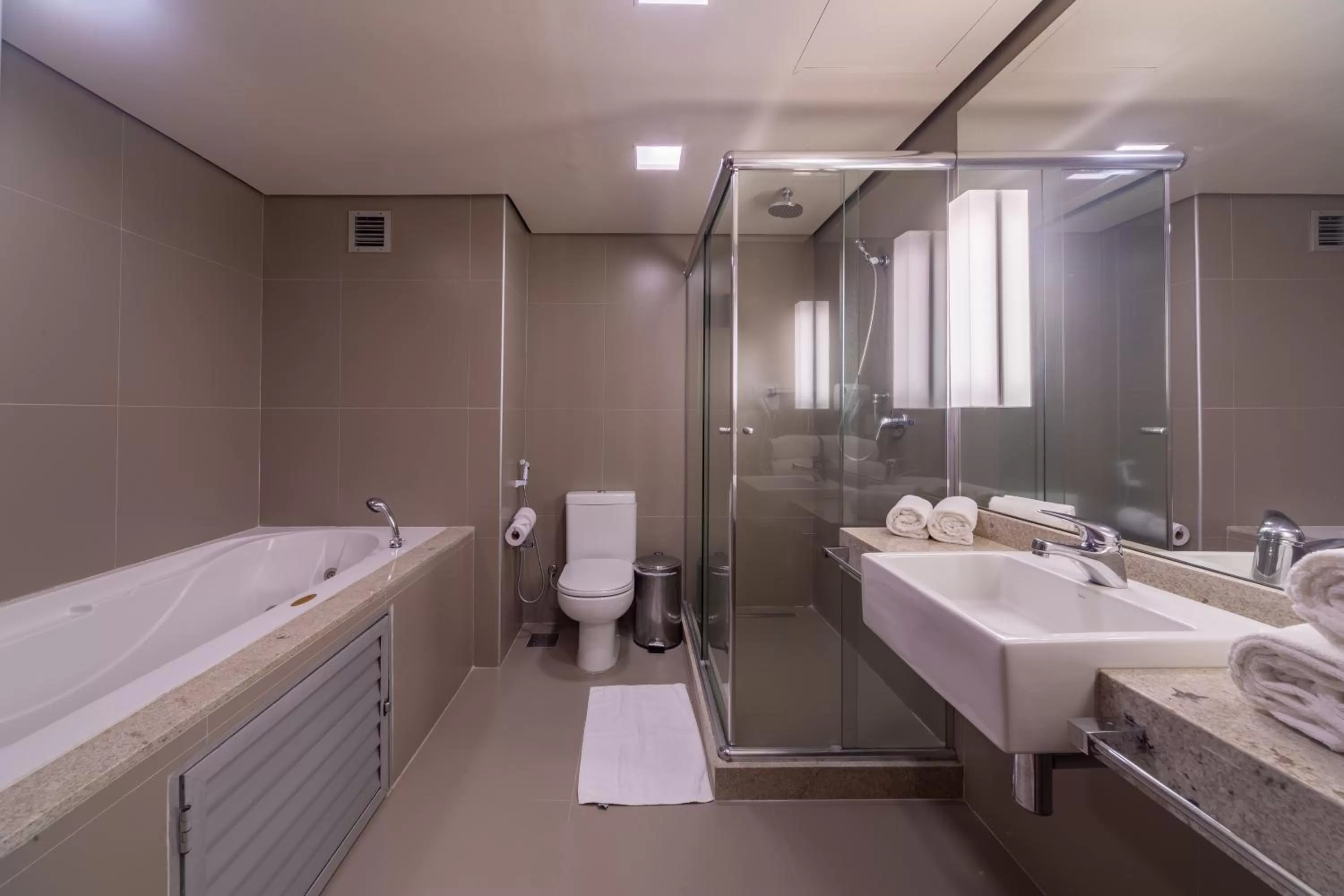 Shower in Novotel Manaus