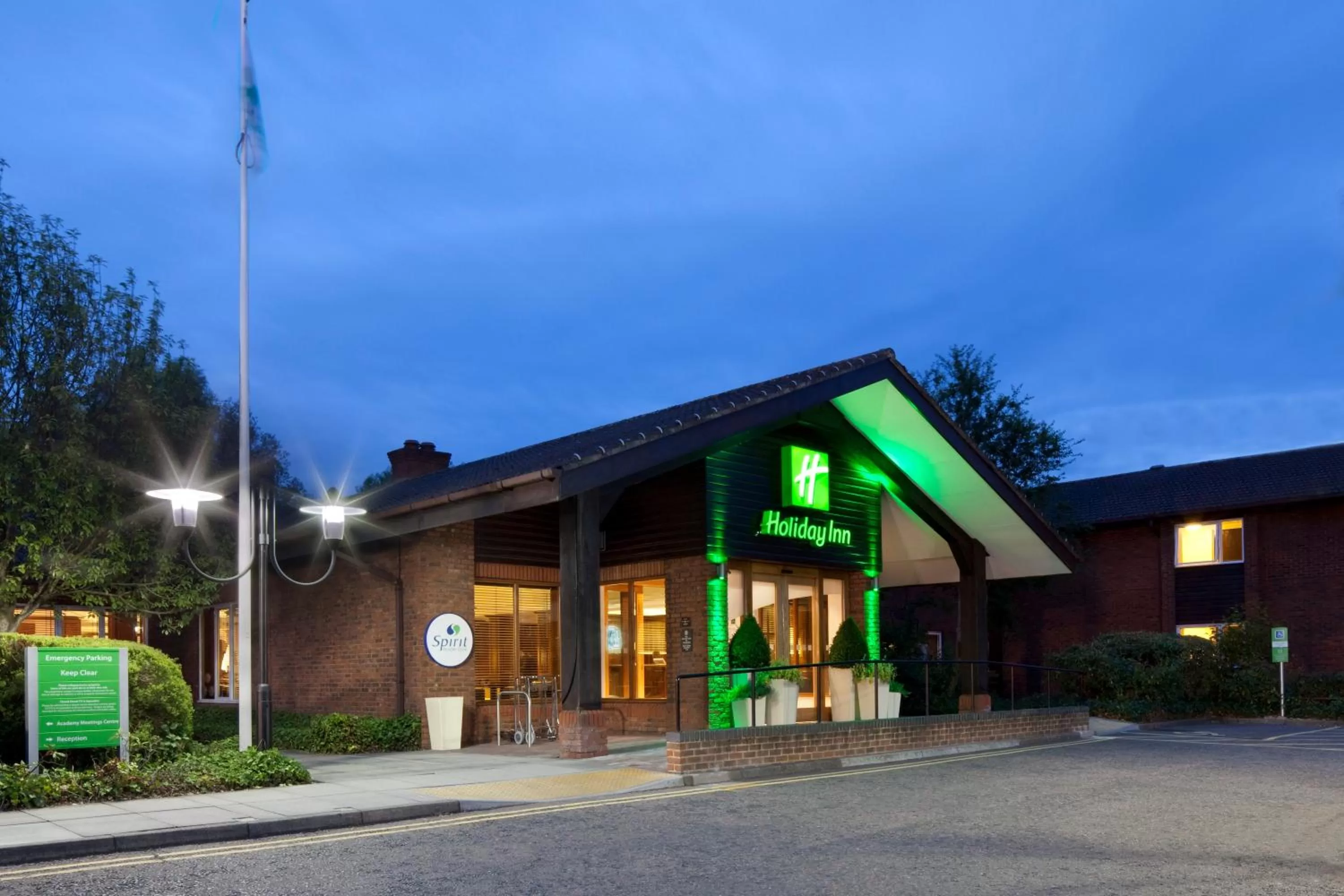 Property building in Holiday Inn Guildford by IHG