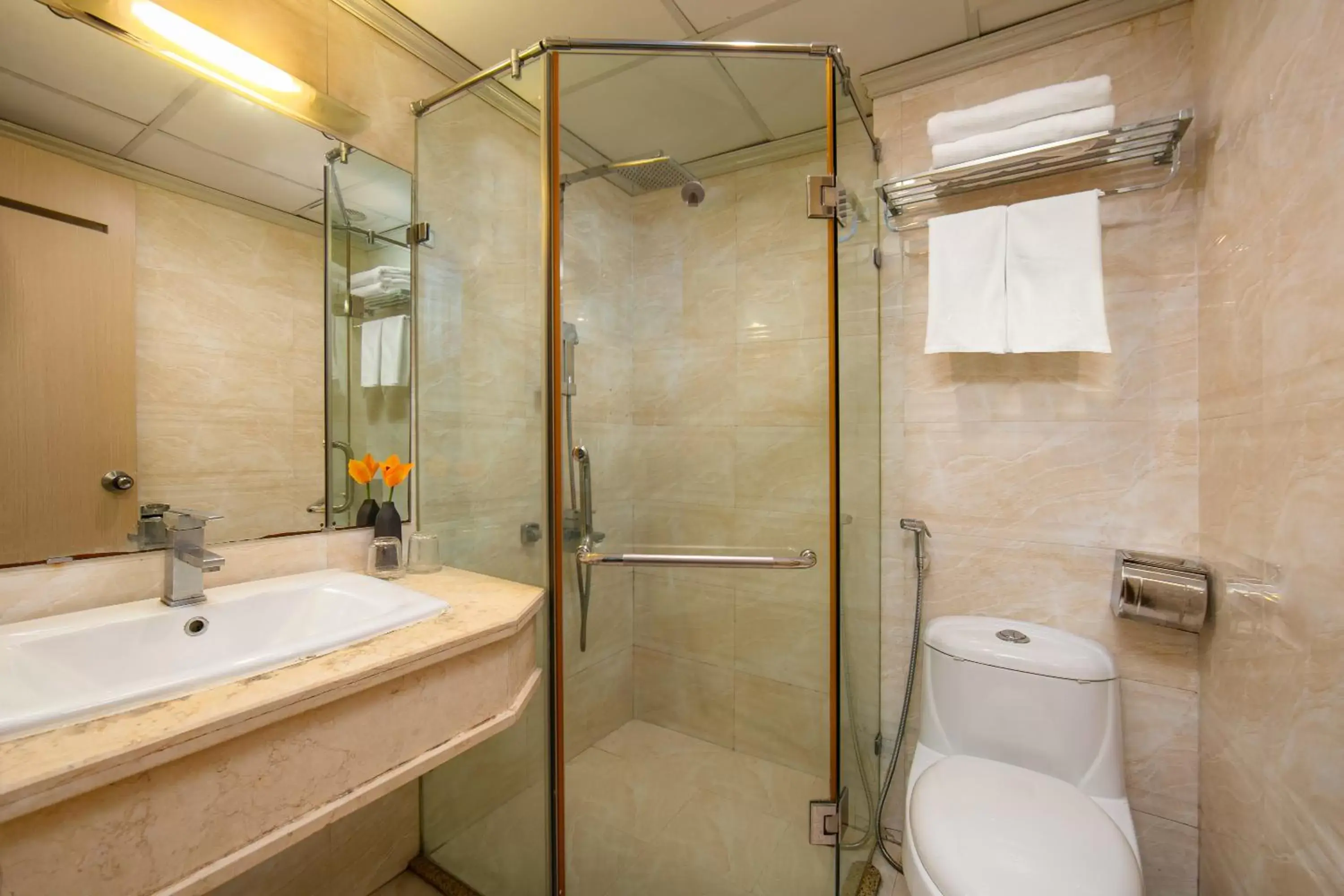 Superior Double Room in Hai Mươi Hotel & Apartment Superior Double Room in Hai Mươi Hotel & Apartment