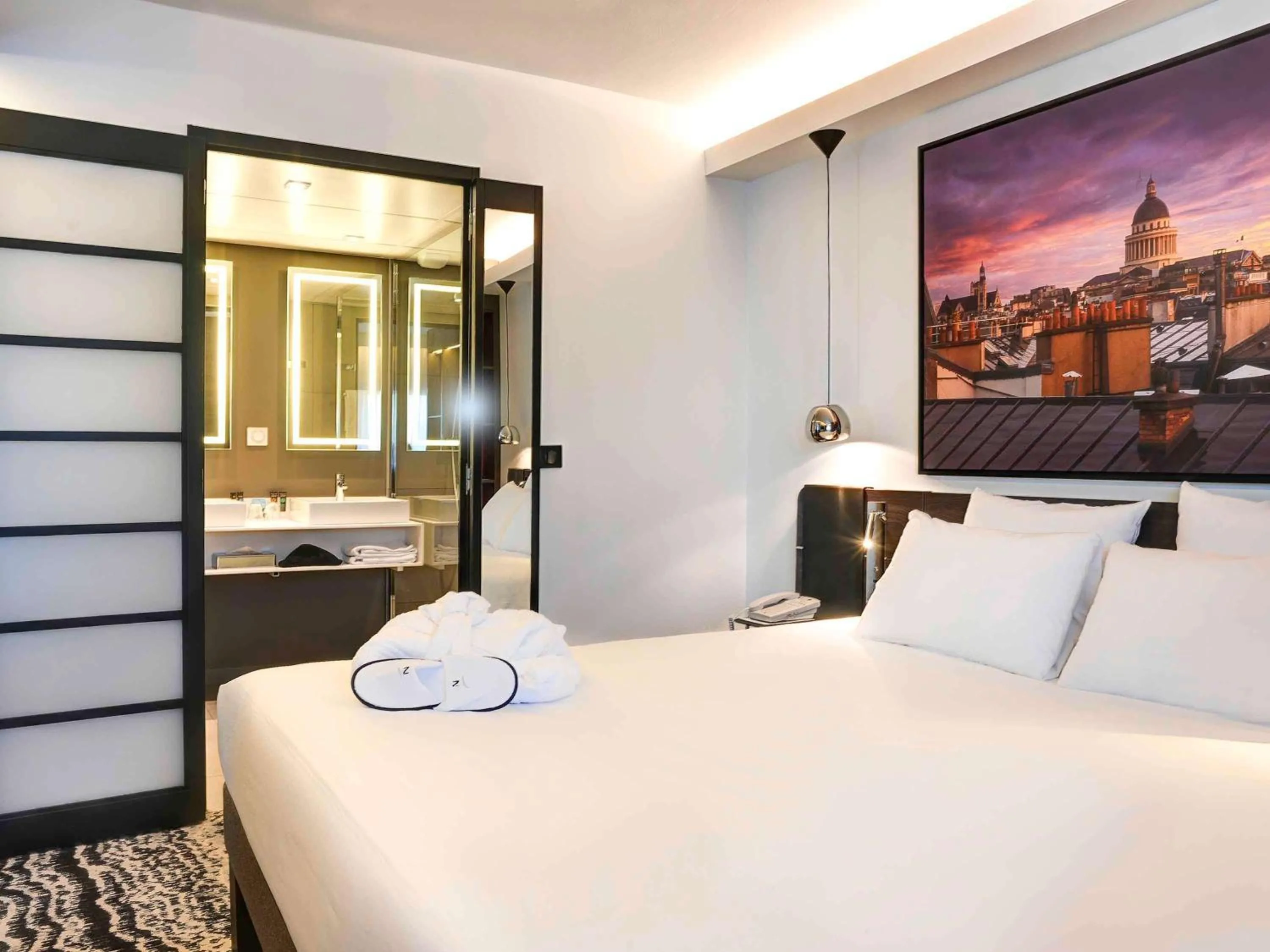 King Suite with Sofa in Novotel Paris 14 Porte d'Orléans