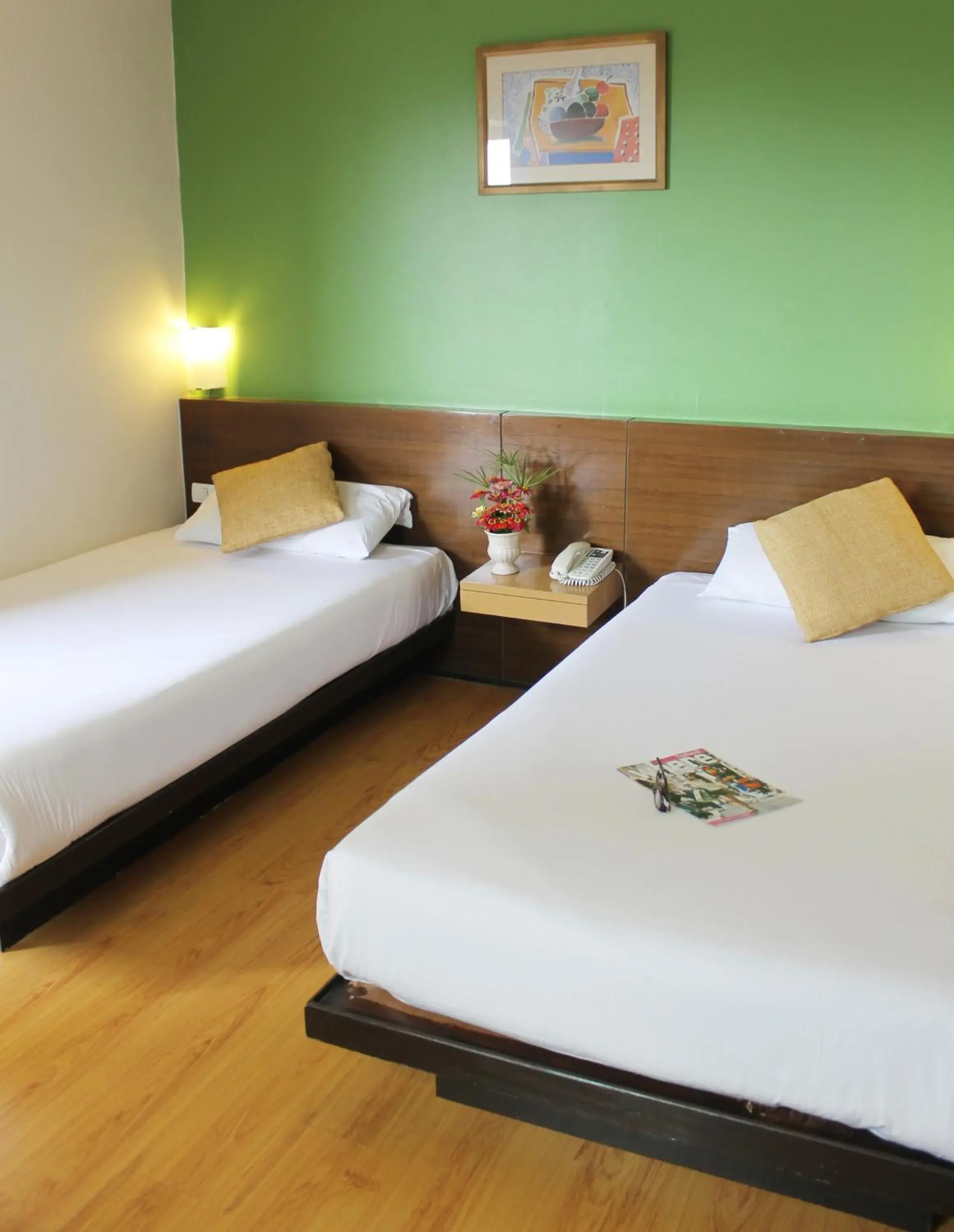 Standard Twin Room in The Seasons Bangkok Huamark Standard Twin Room in The Seasons Bangkok Huamark