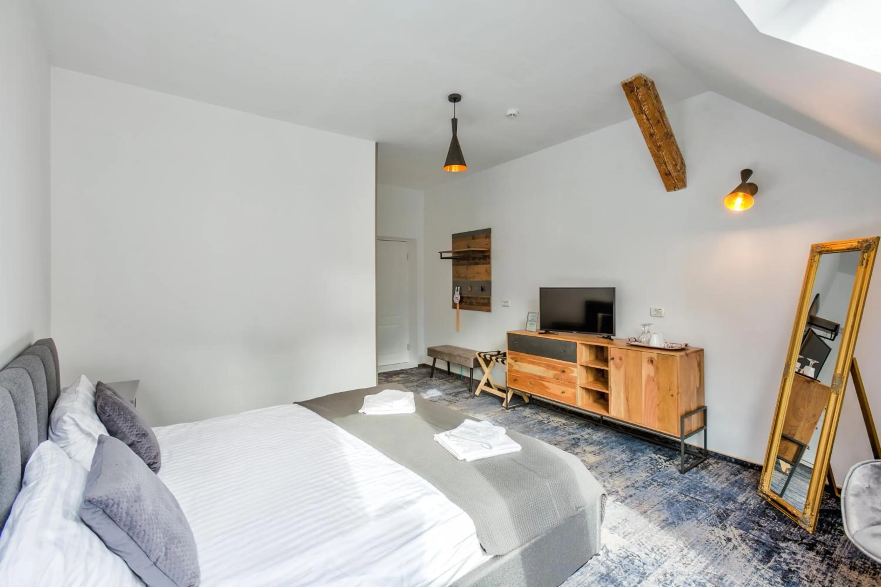 Bed in Residence Central Annapolis