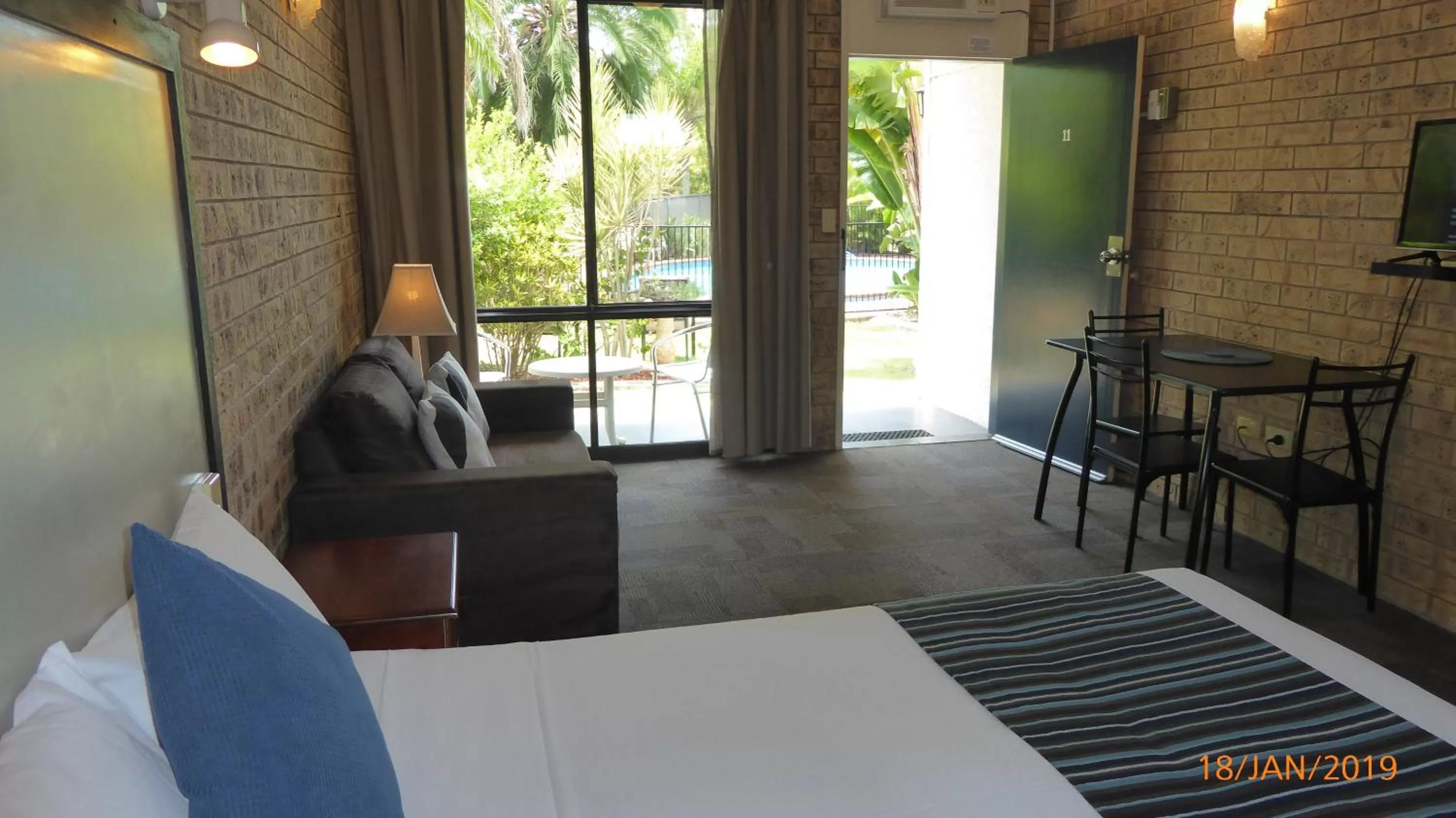 Photo of the whole room, Bed in Tower Court Motel - adults only haven