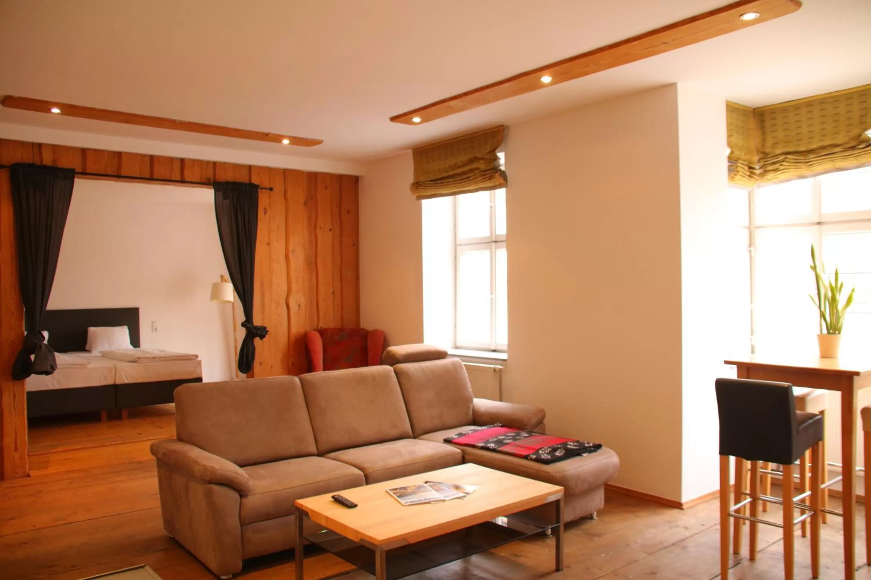 Bed in Hotel Goldene Krone Innsbruck