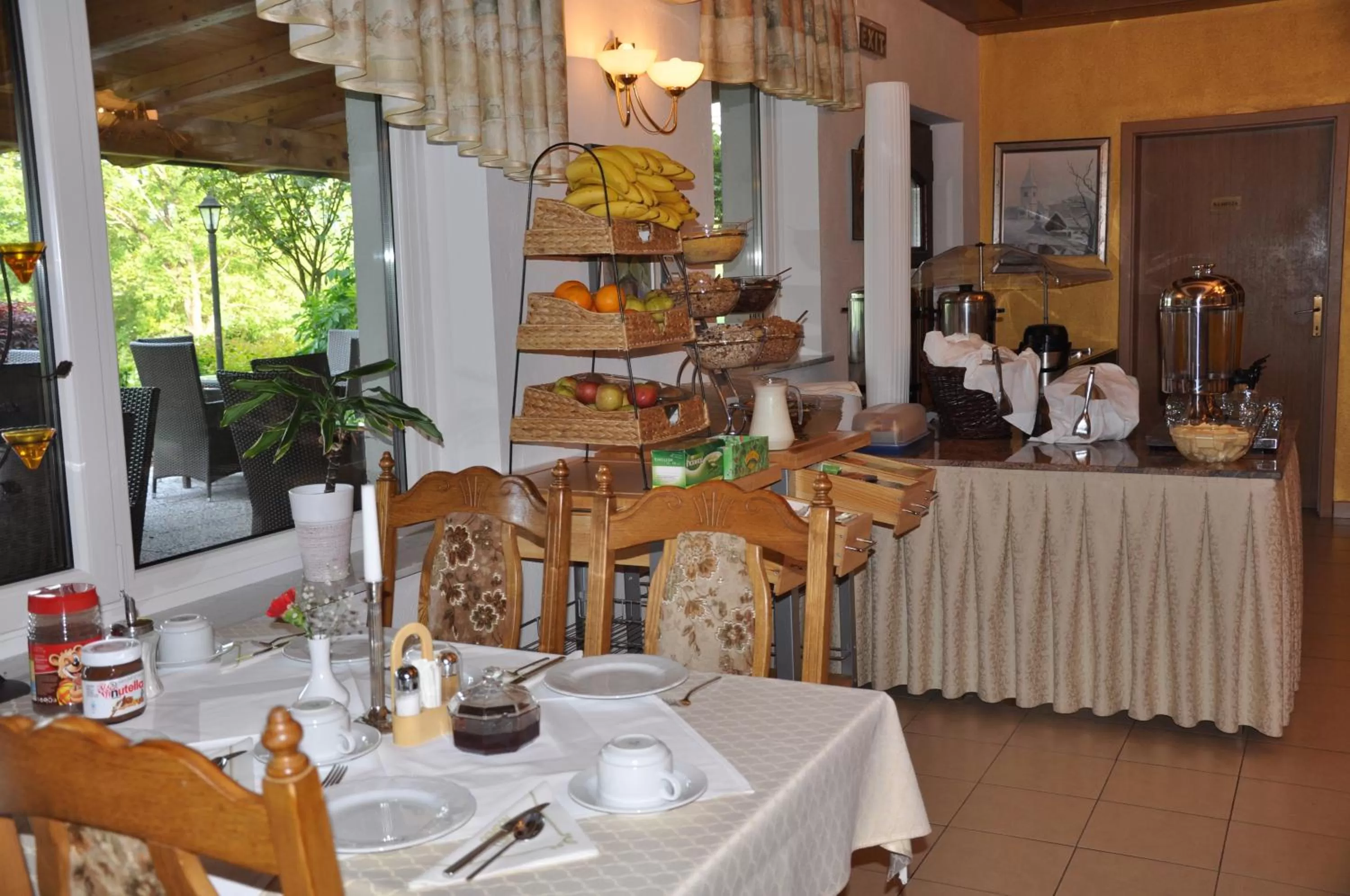 Restaurant/places to eat in Nature Hotel Lukanc