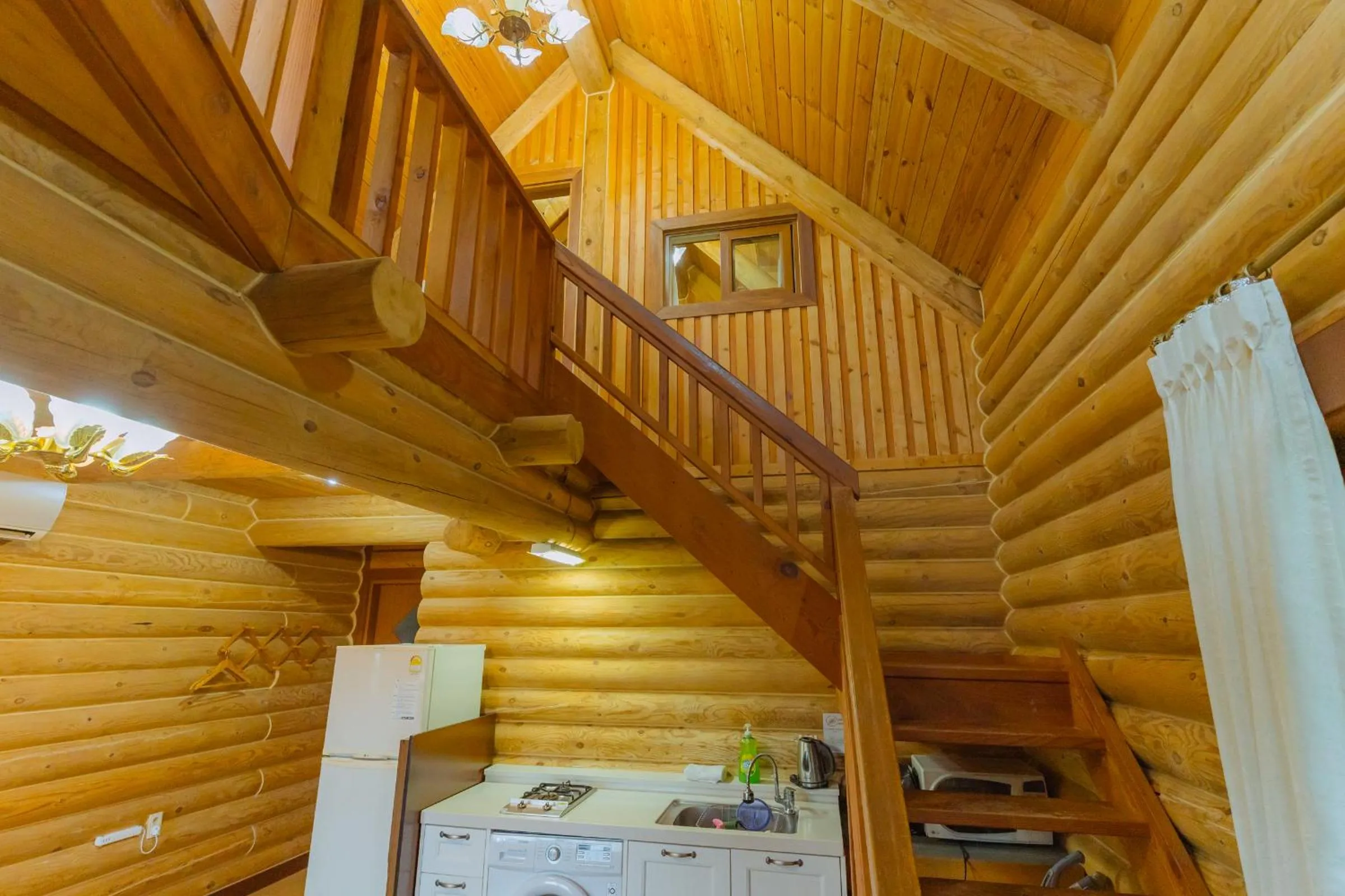 Kitchen or kitchenette in Jungmun Log Pension & Resort