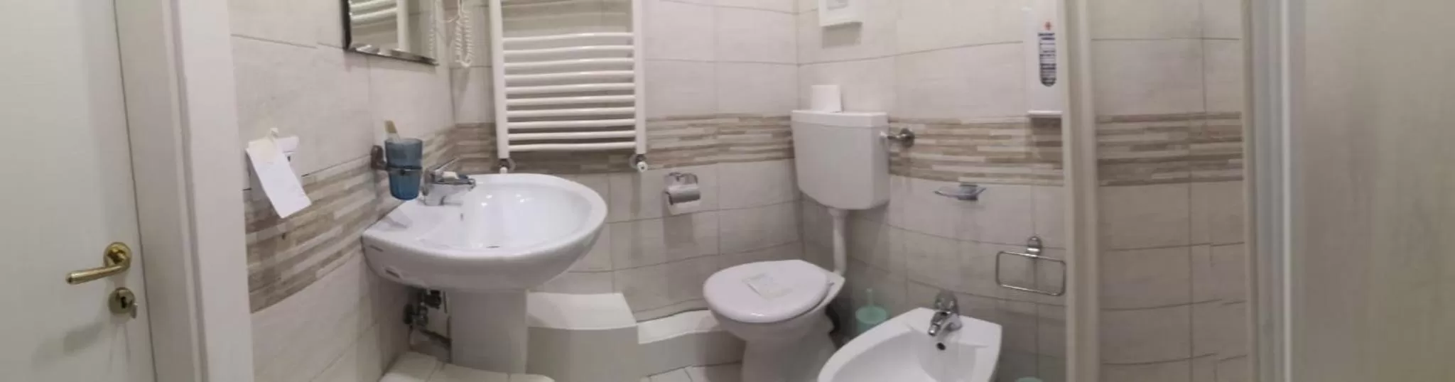 Bathroom in Guantai 30