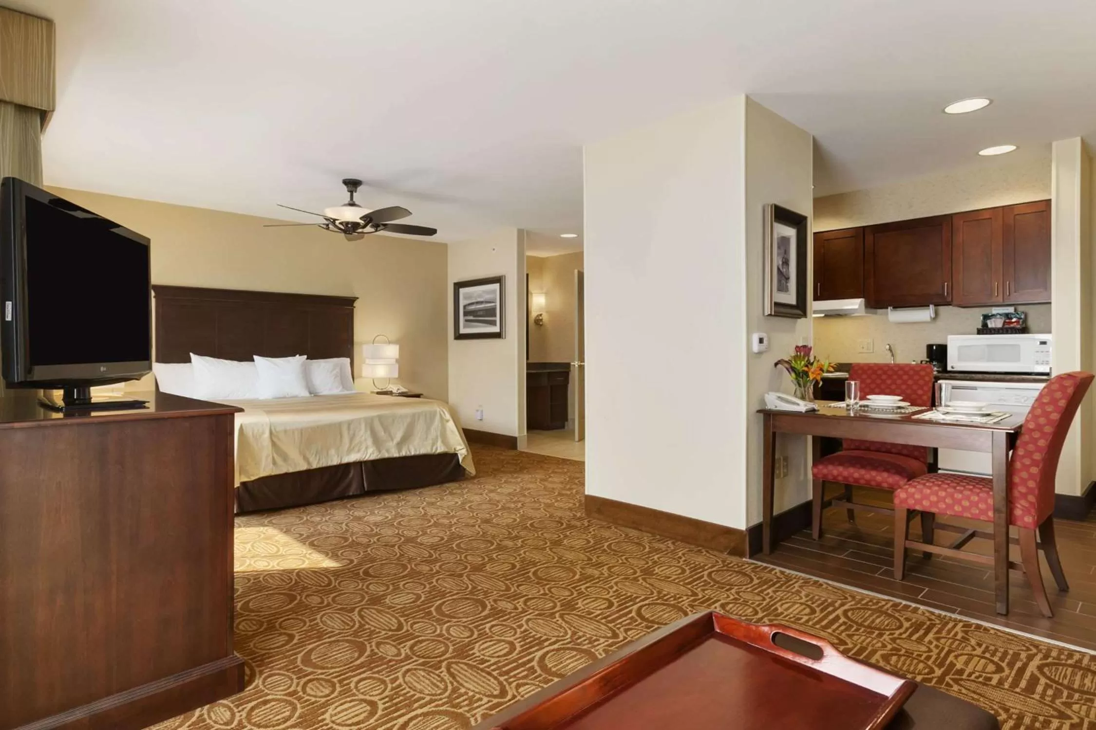 Bed in Homewood Suites by Hilton Binghamton/Vestal
