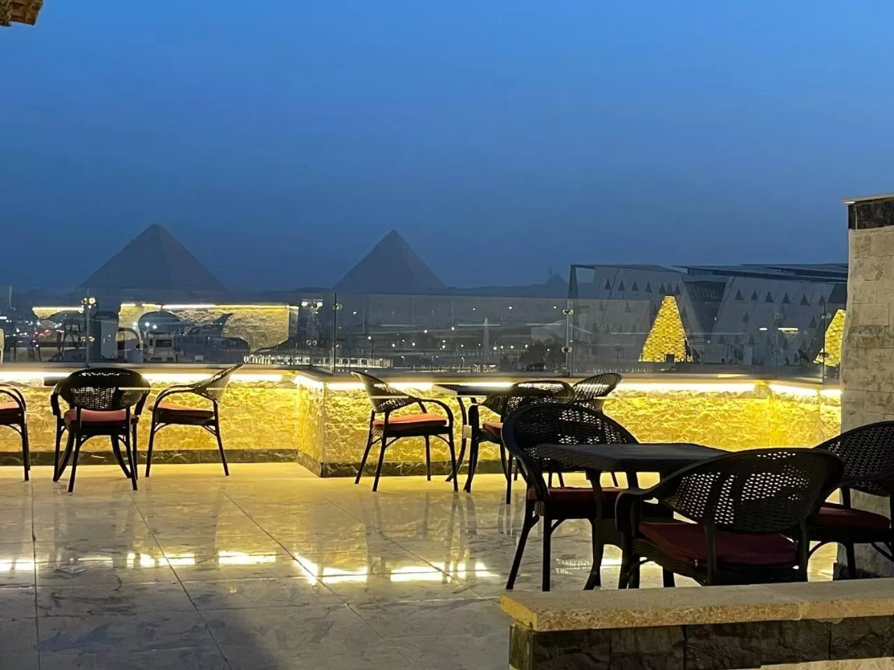Patio, Restaurant/Places to Eat in Jewel Grand Museum & Pyramids View