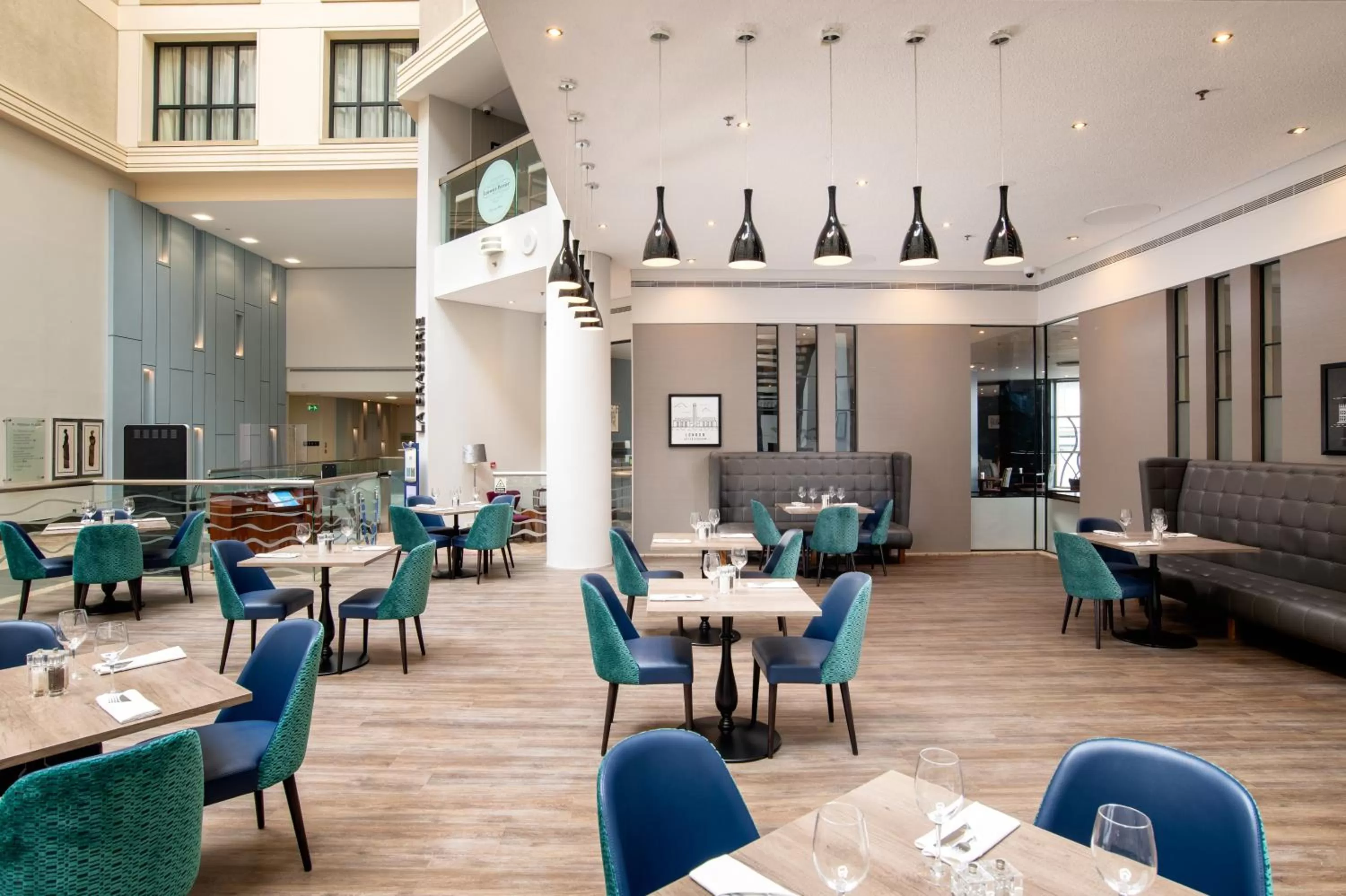 Restaurant/places to eat in Sofitel London Gatwick
