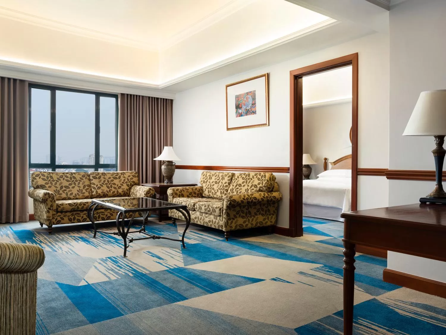 Living room in Sheraton Hanoi Hotel
