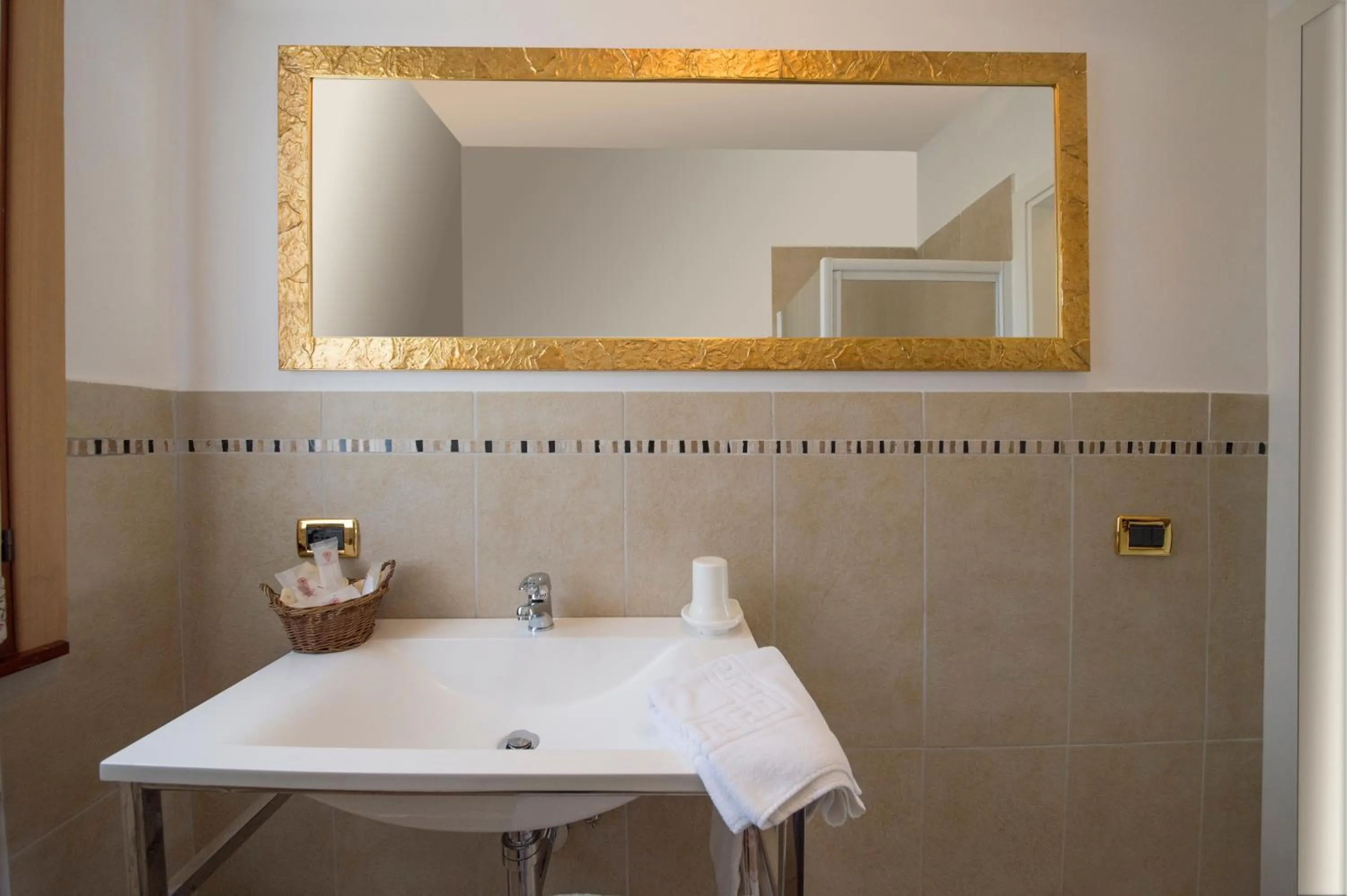 Bathroom in Hotel La Rescossa