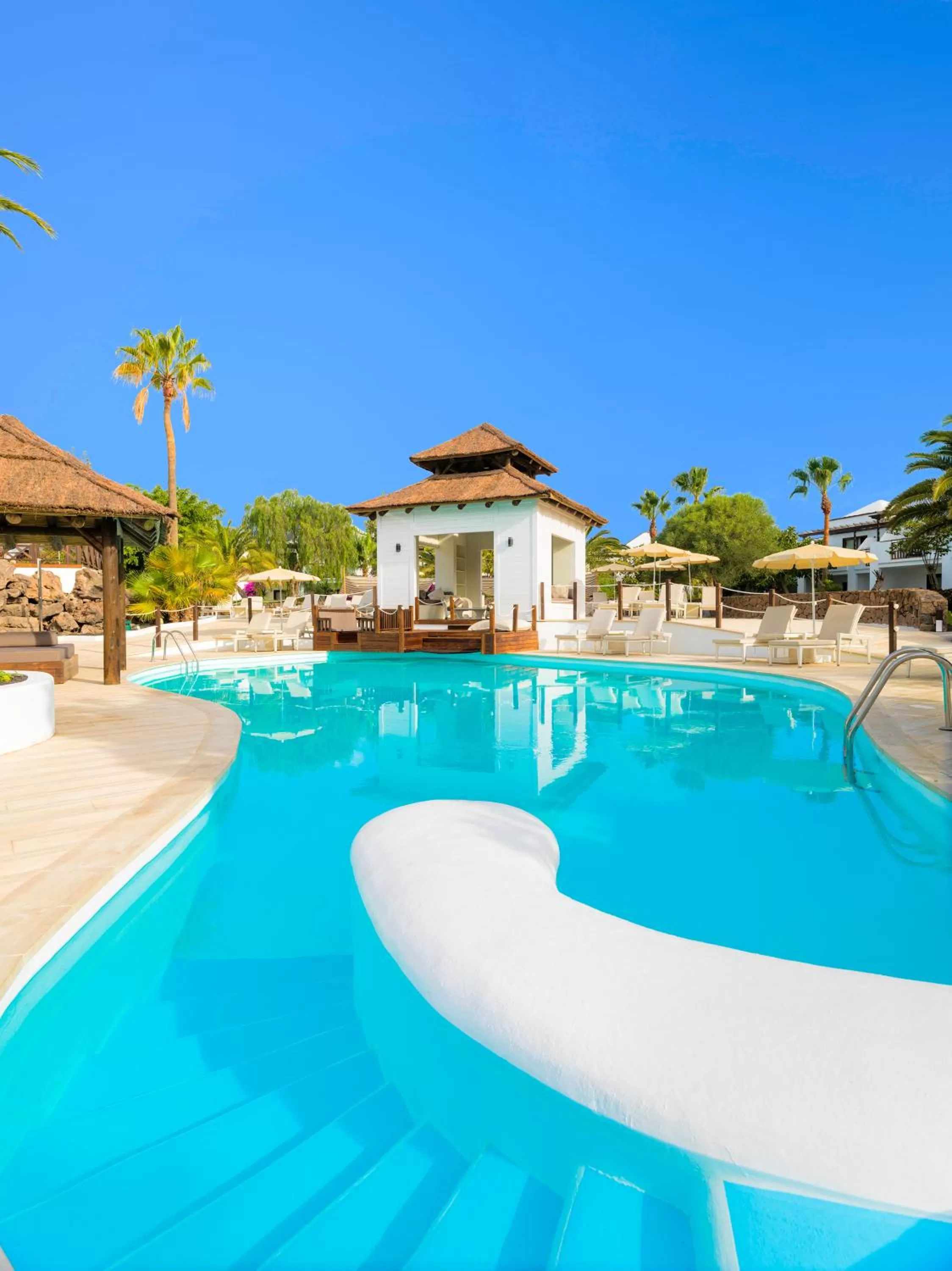 Swimming pool in Boutique Hotel H10 White Suites - Adults Only