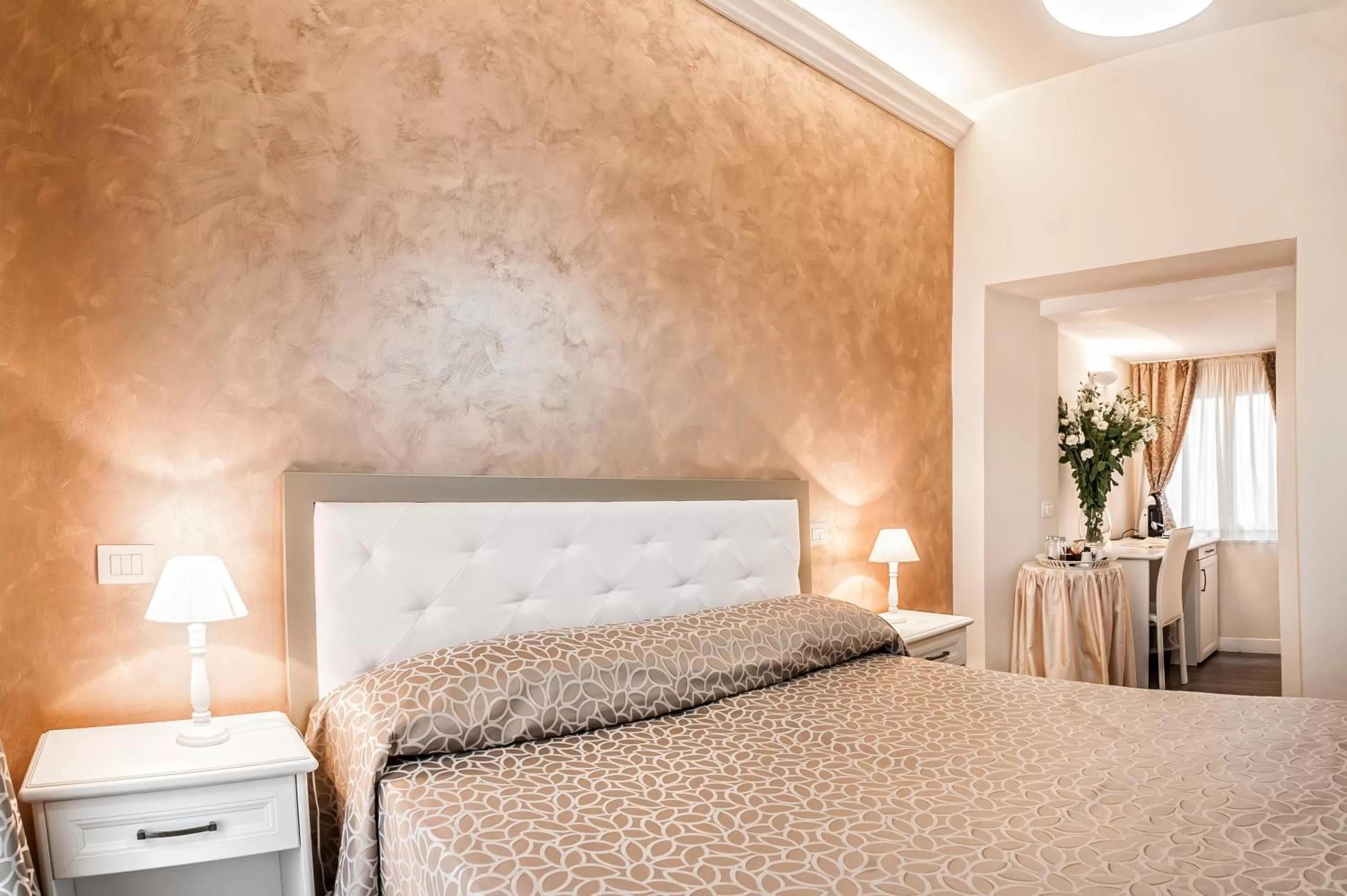 Bed in Relais de l'Opera