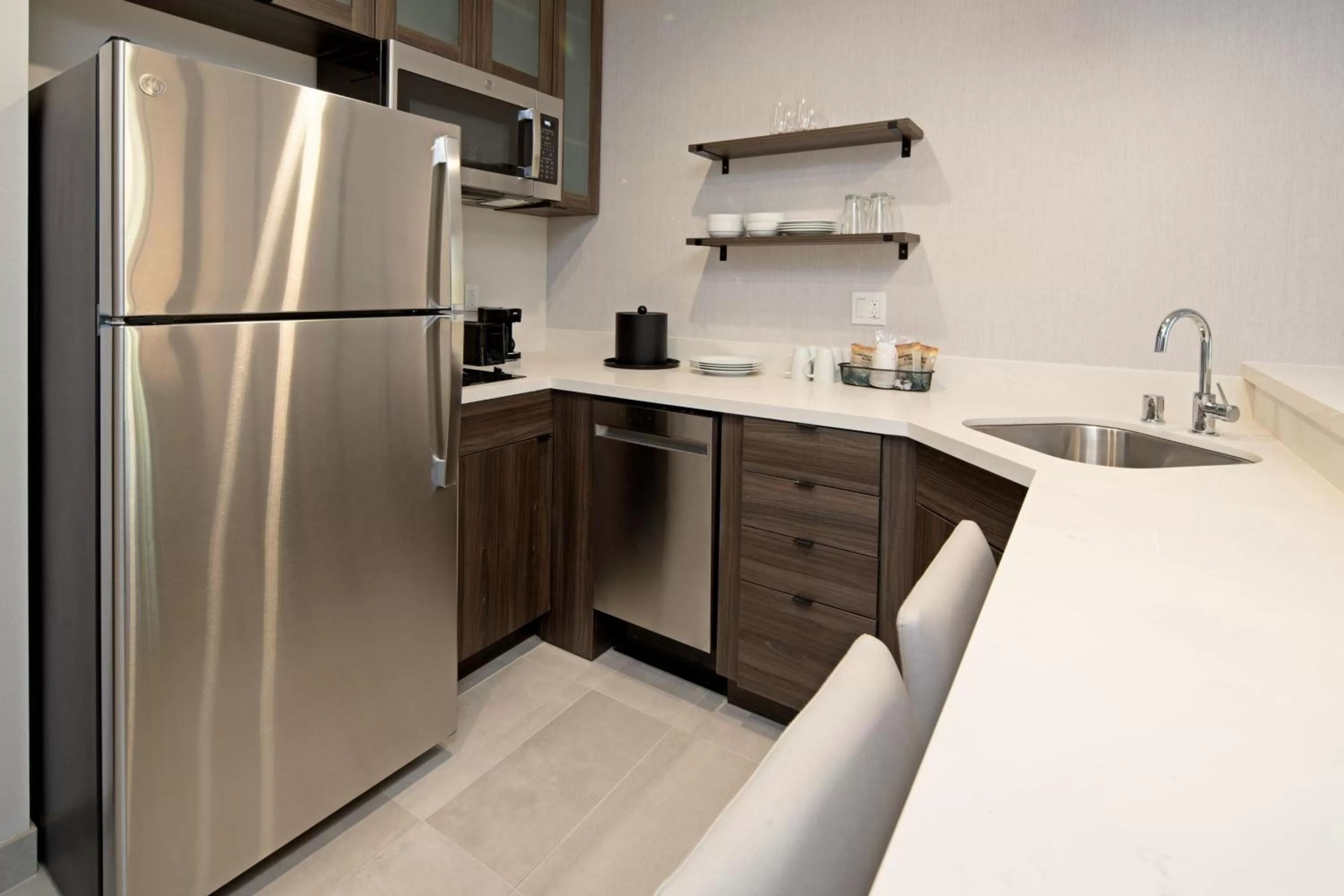 Kitchen or kitchenette in Residence Inn by Marriott Valencia
