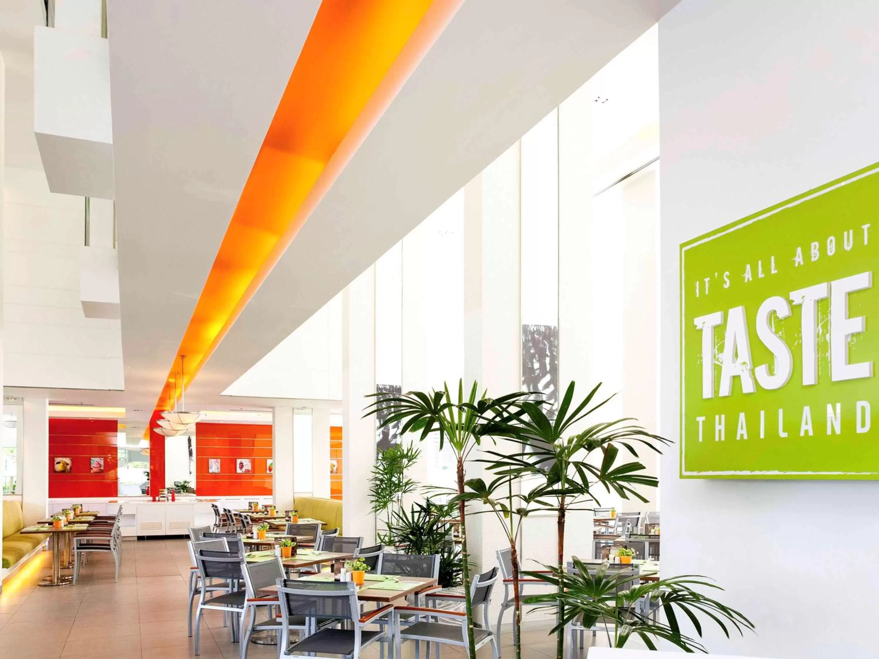 Restaurant/places to eat in Ibis Pattaya