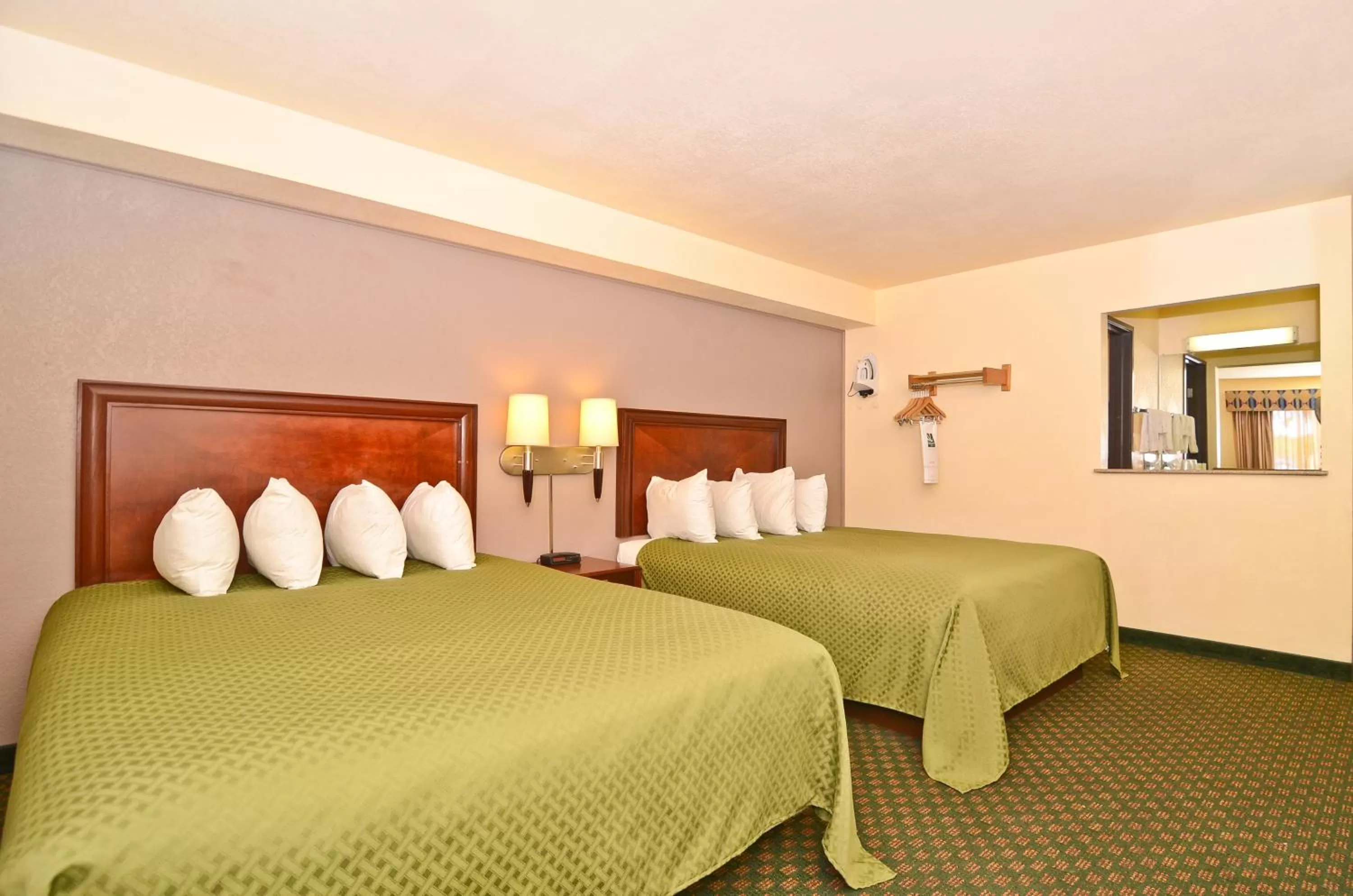 King Room with Balcony - Non-Smoking/2nd Floor  in Quality Inn Wickenburg