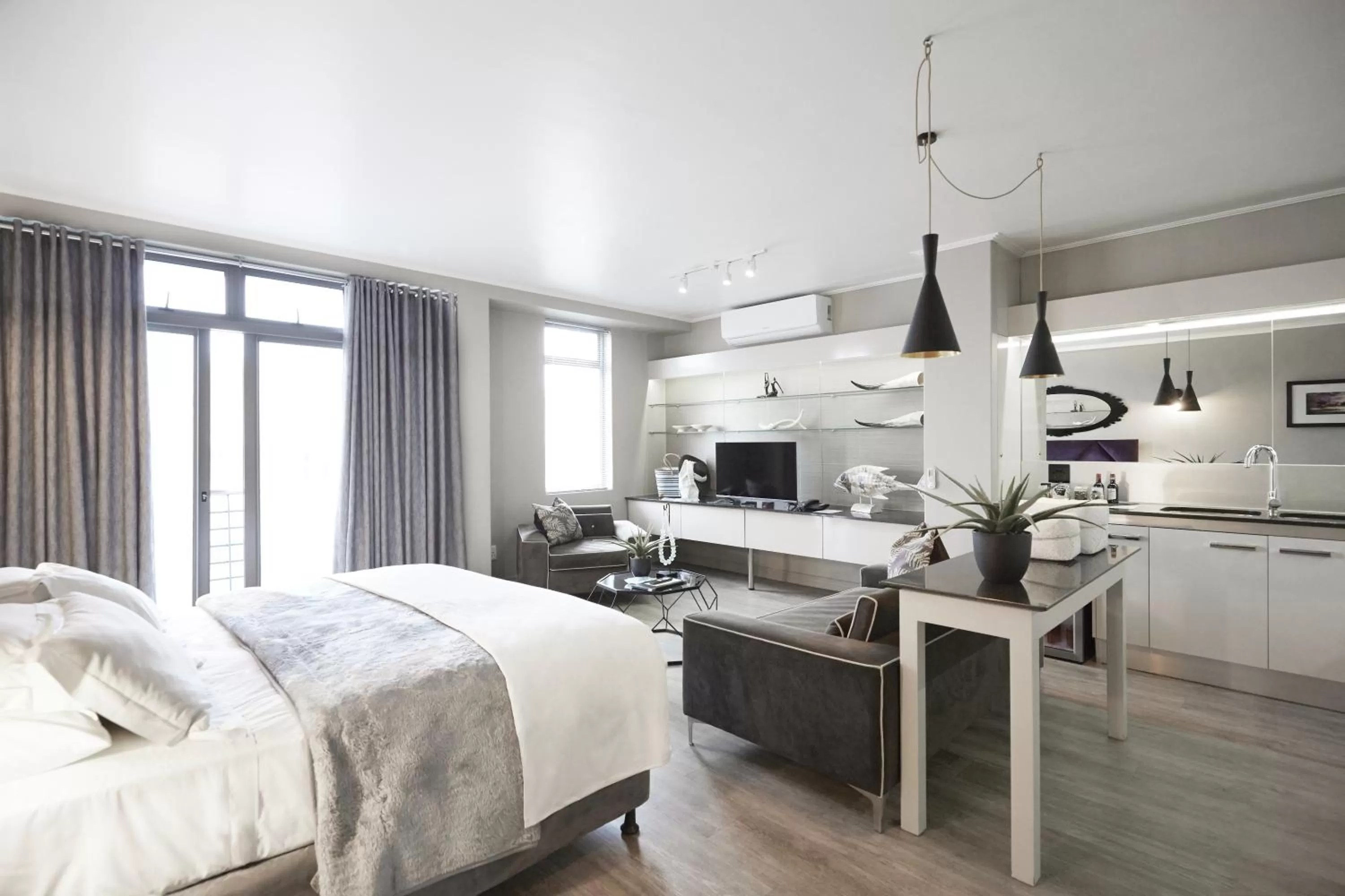 Bed in The Hyde All Suite Hotel