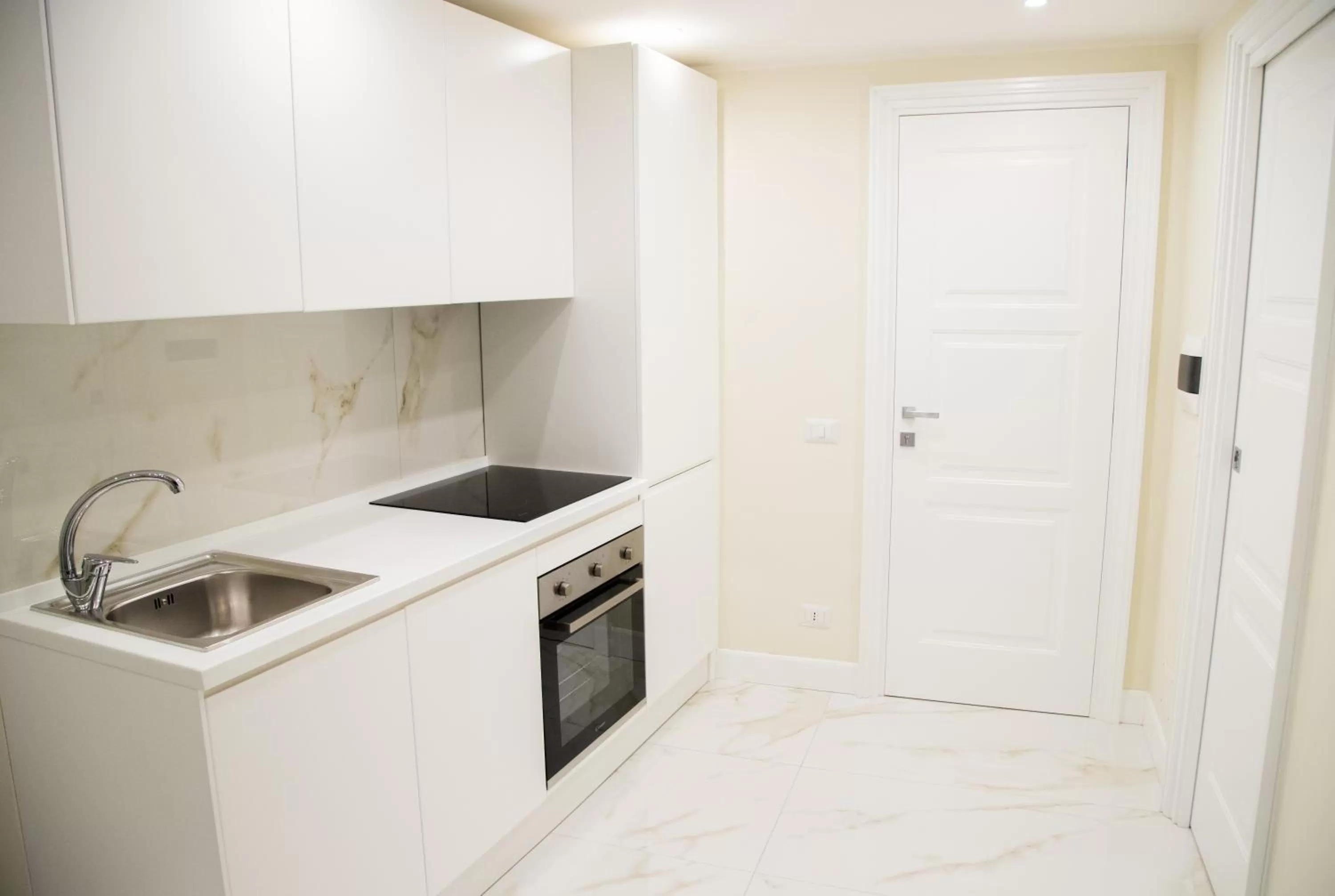 Kitchen or kitchenette in Gentile Suite Centro Storico