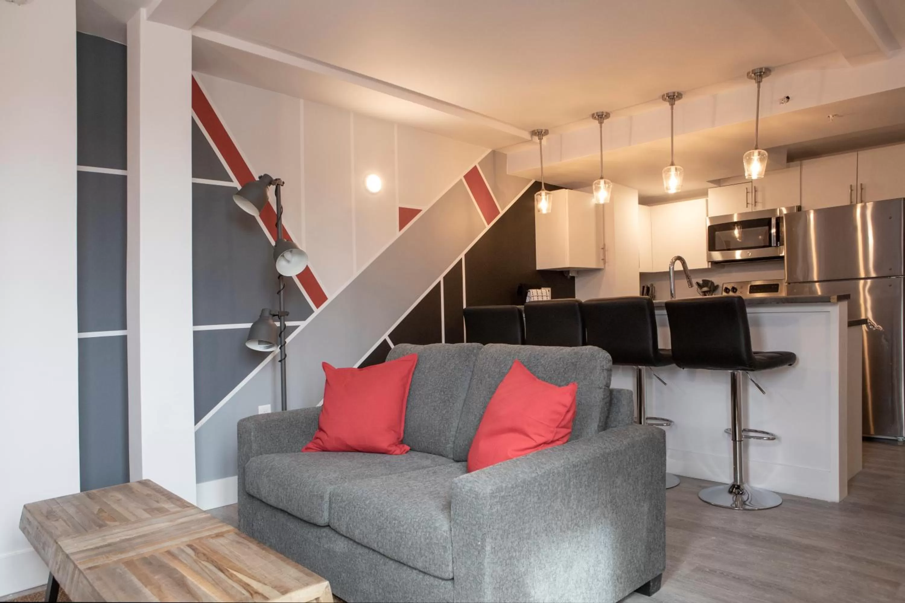 Cameo Hotel and Suites