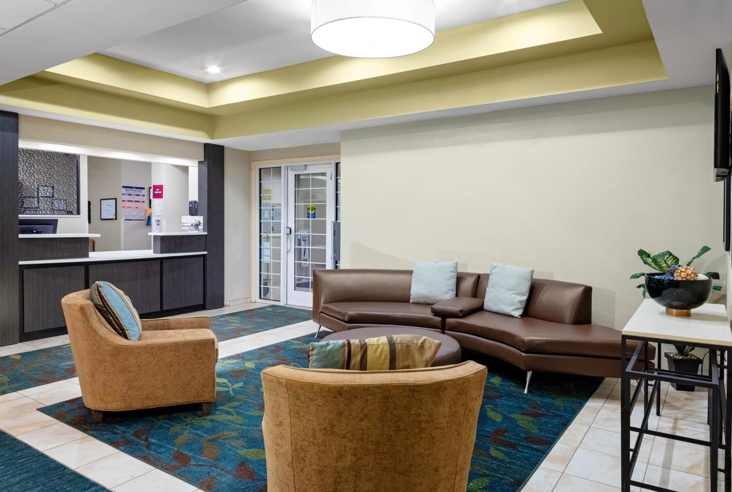 Property building in Candlewood Suites Warner Robins by IHG