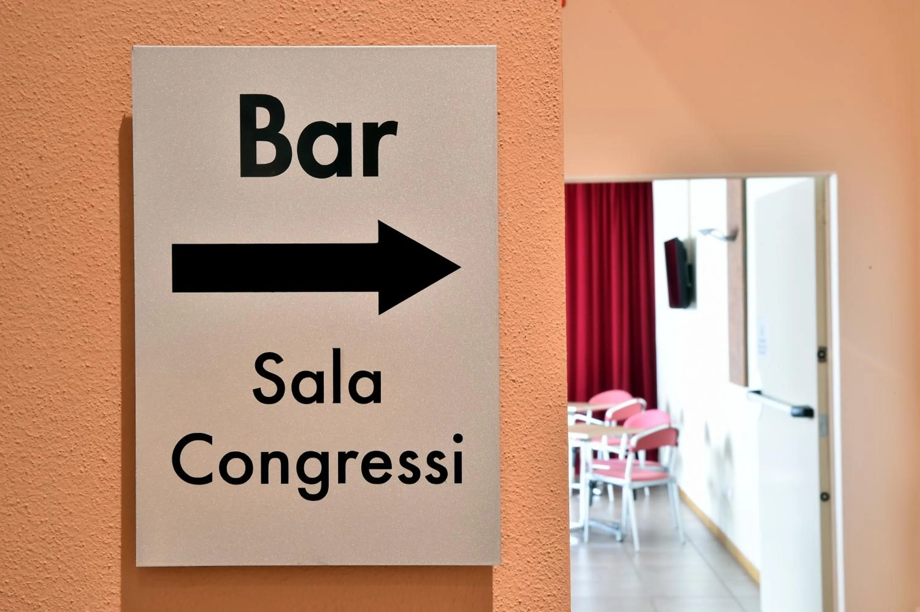 Lounge or bar in Tatì Hotel