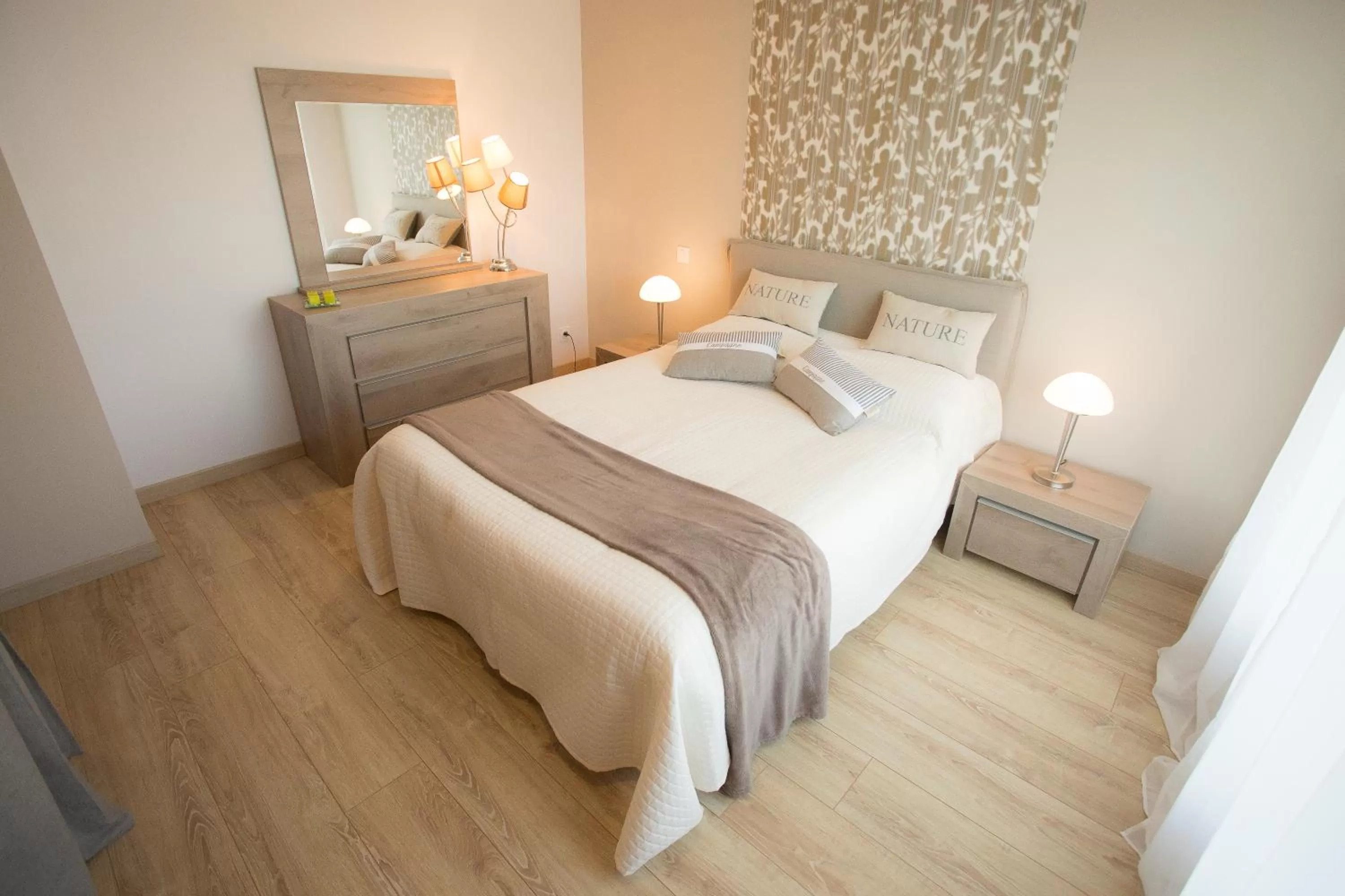 Double Room with Balcony in Chambre d'hôtes Les Bruyères