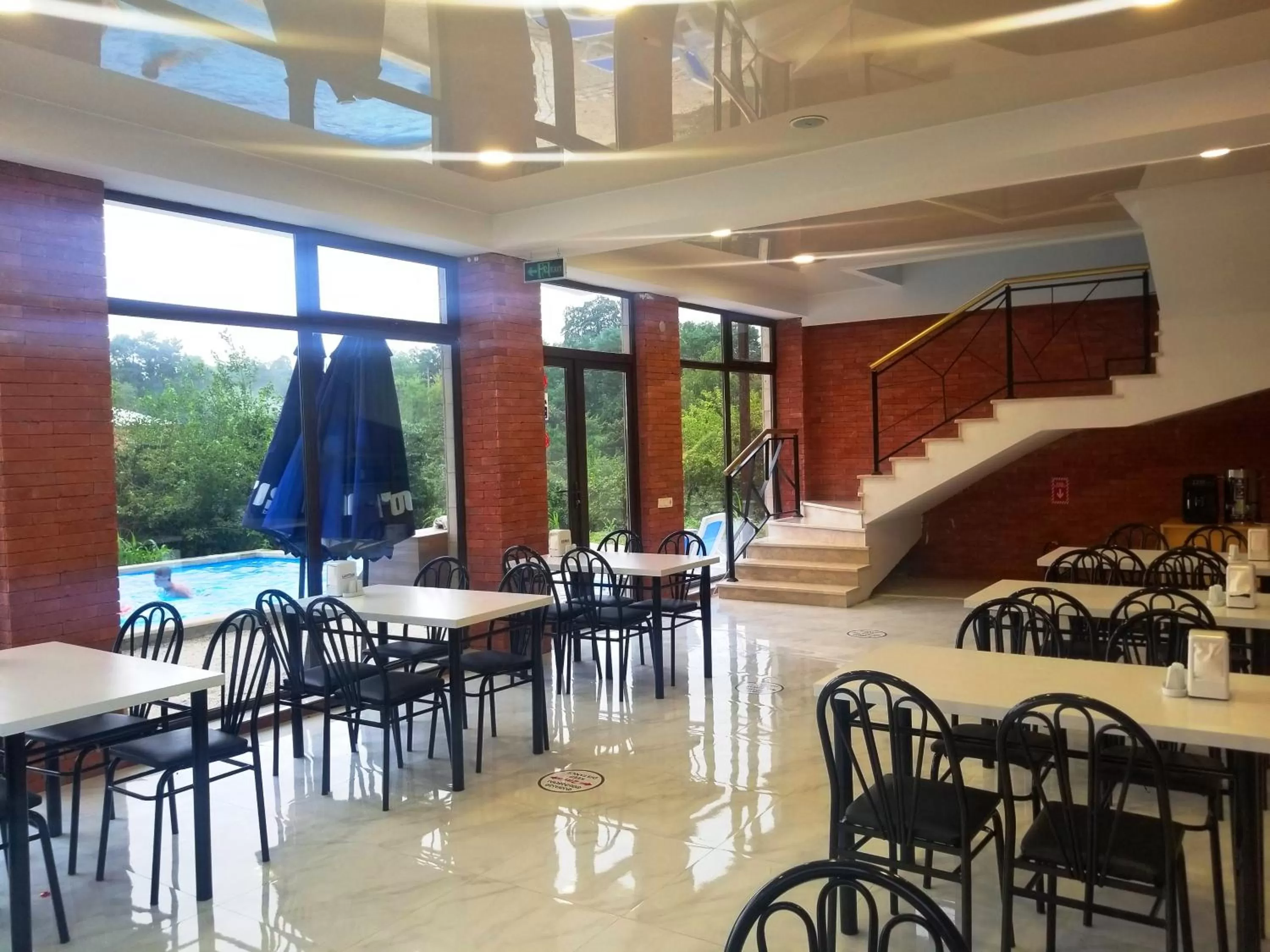 Restaurant/places to eat in Vita Gardenia Hotel Tskaltubo