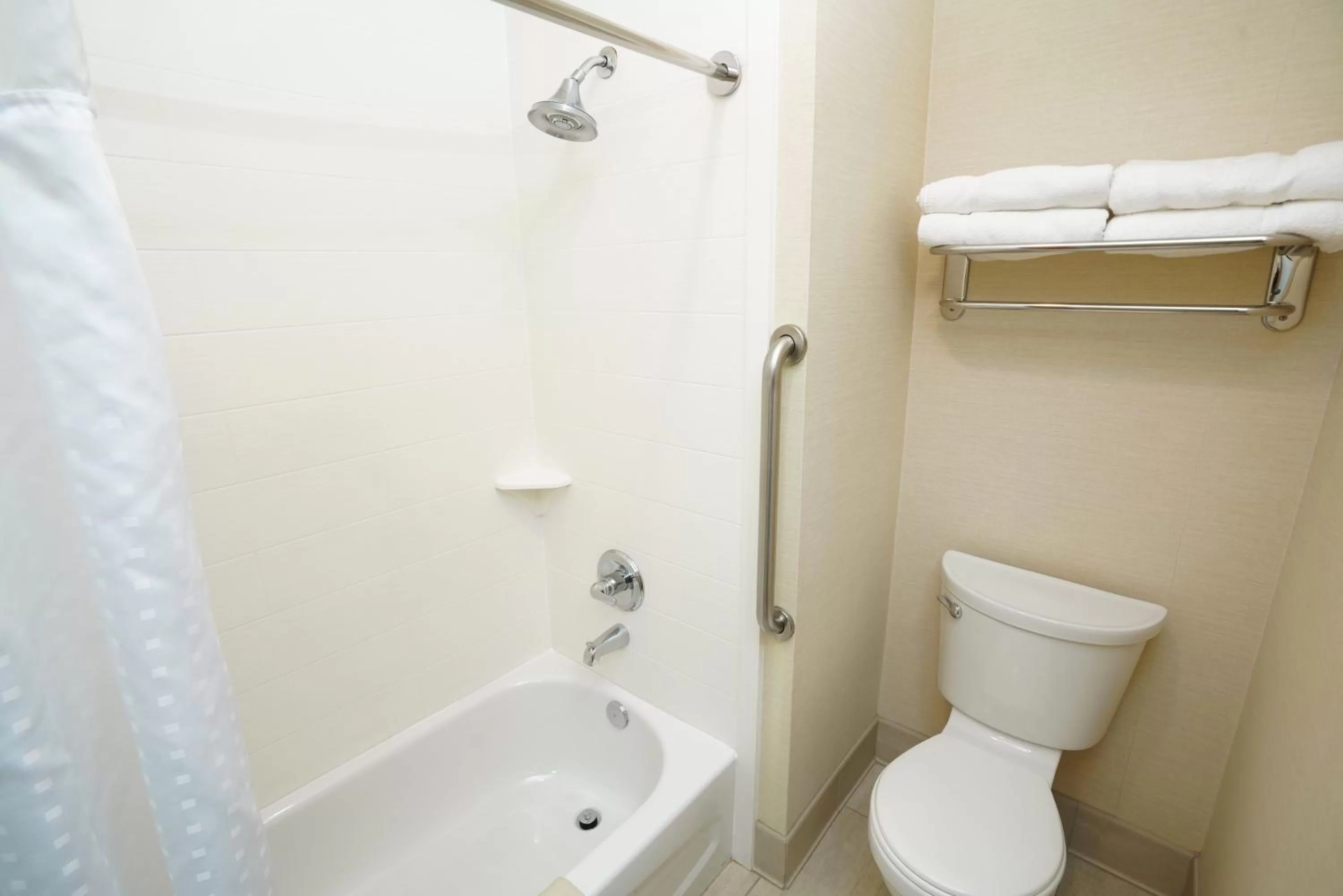 Deluxe Double Room (2 Adults + 1 Child) in Creekside Hotel & Suites