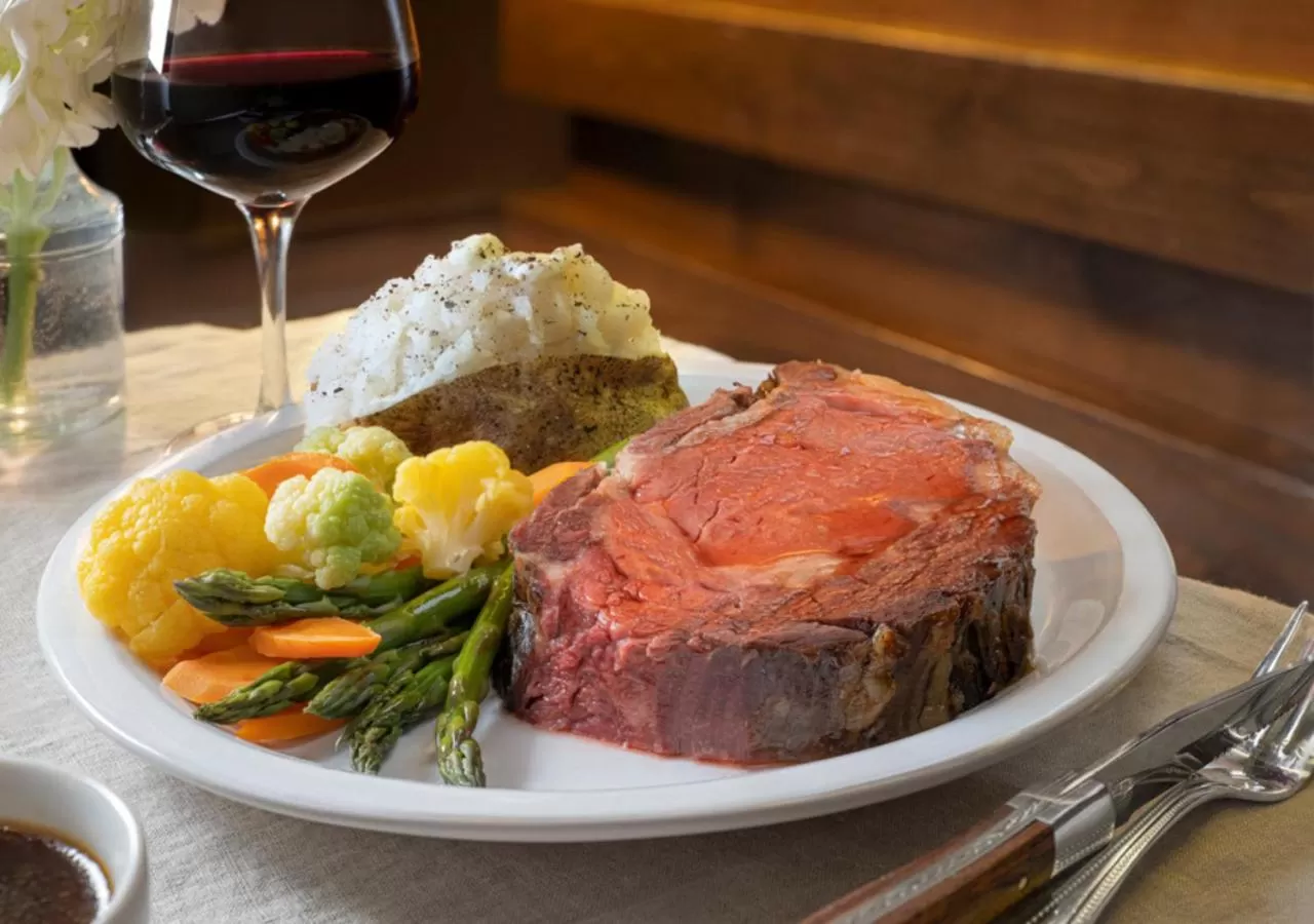 Restaurant/places to eat in Little America Hotel Salt Lake City