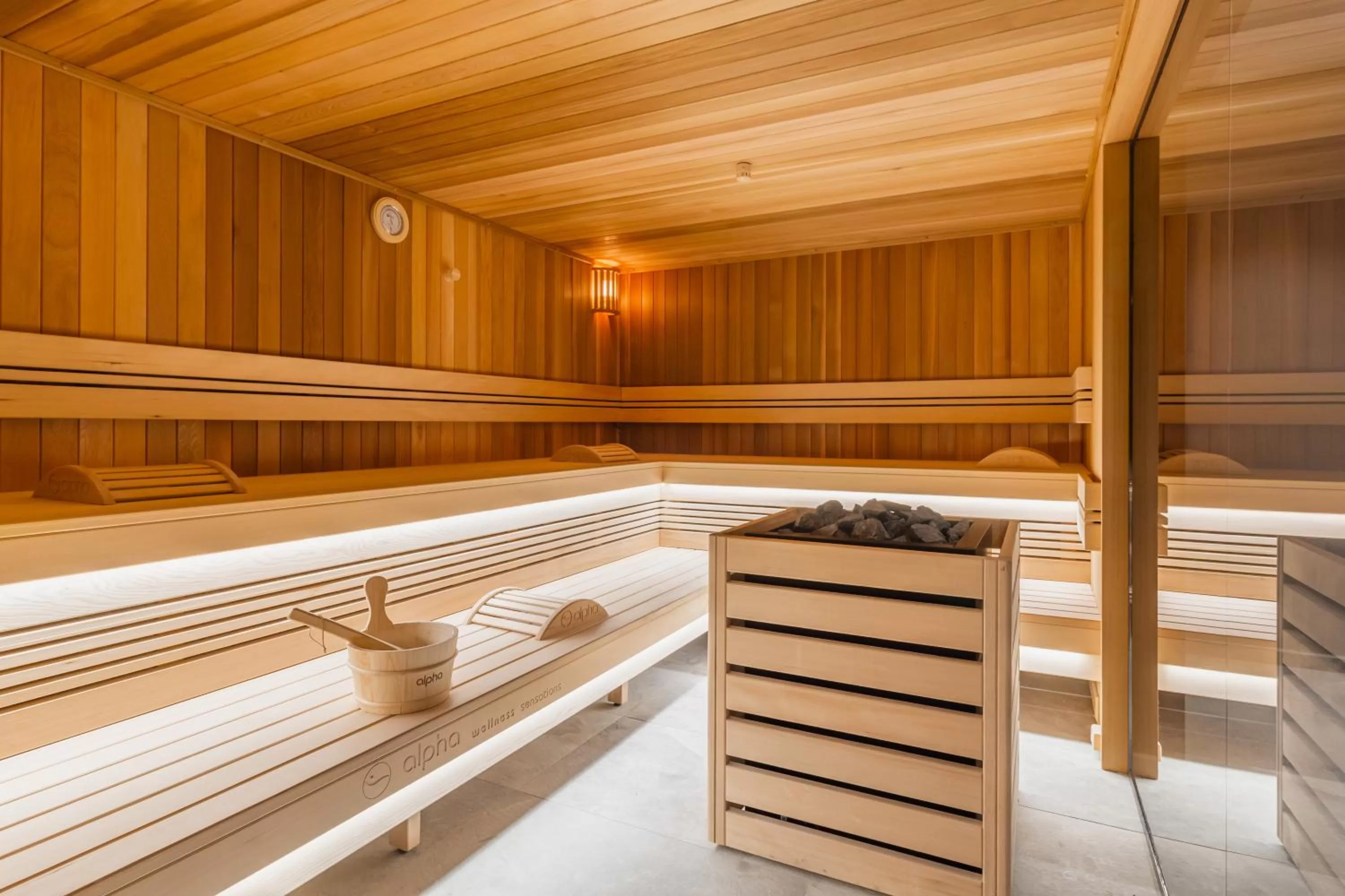 Spa and wellness centre/facilities in Van der Valk Hotel Mons Congres & Spa