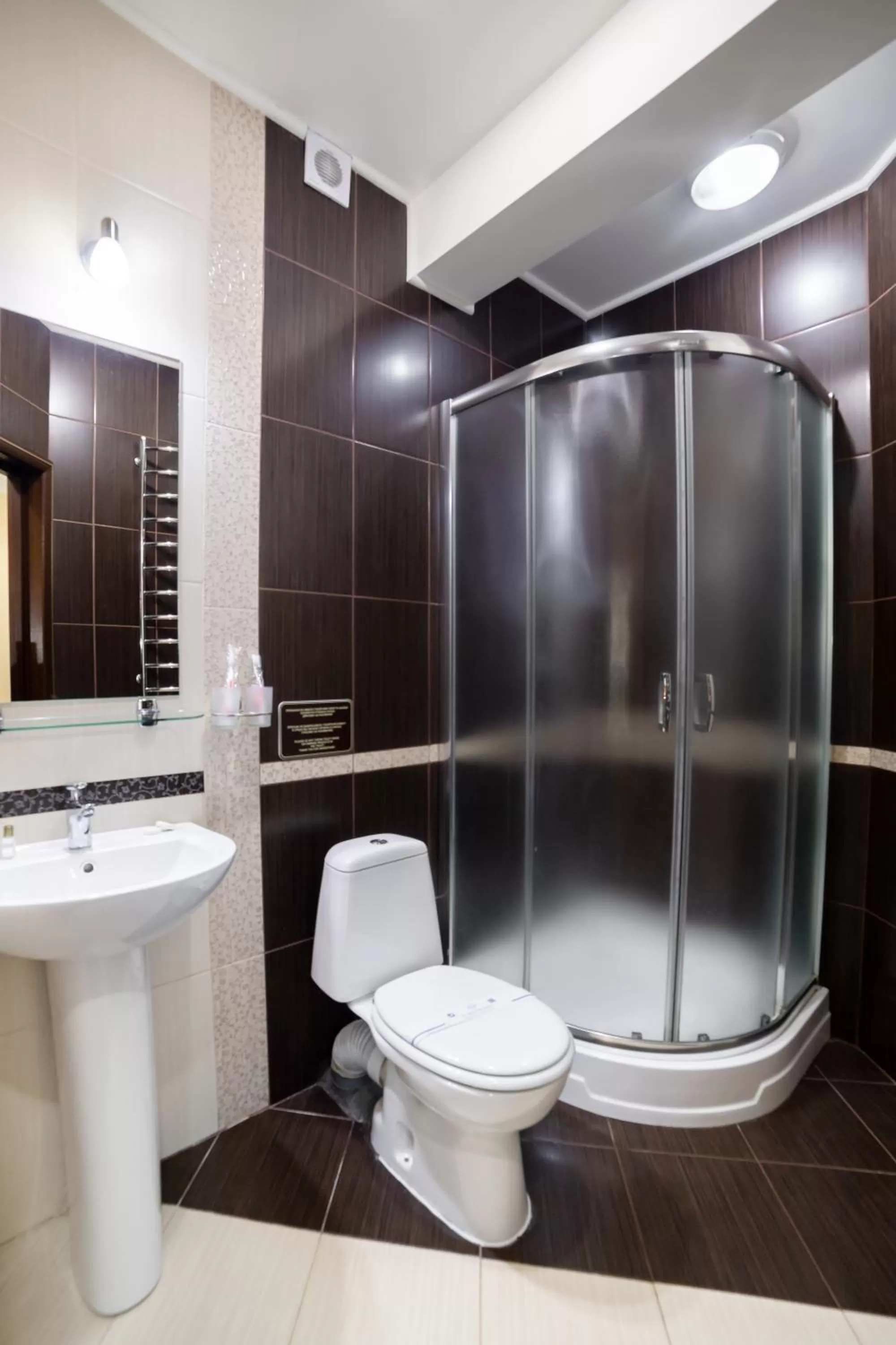 Two-Bedroom Apartment in Wellland Hotel