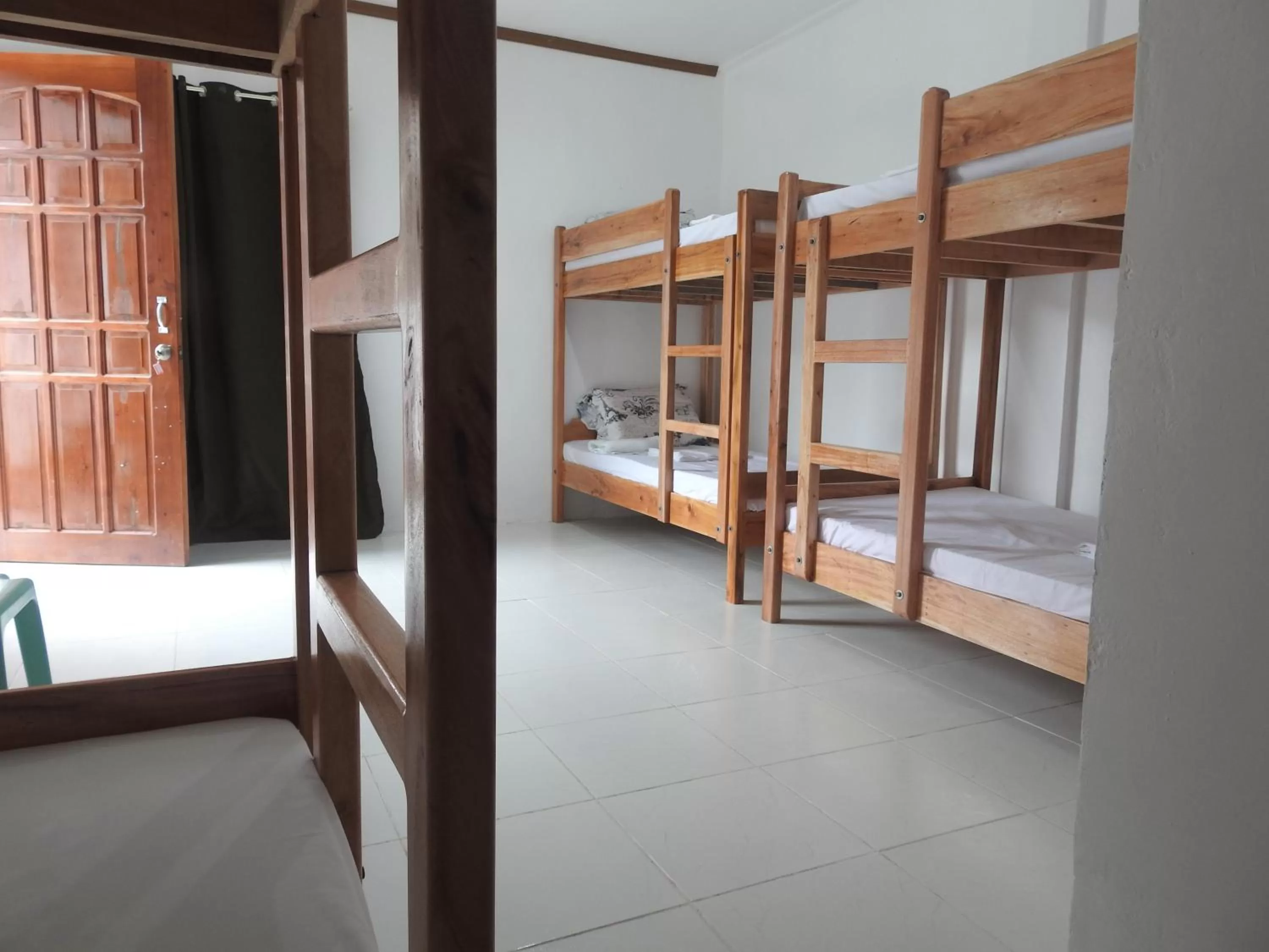 Bunk Bed in Pacifico Seaside Lodge