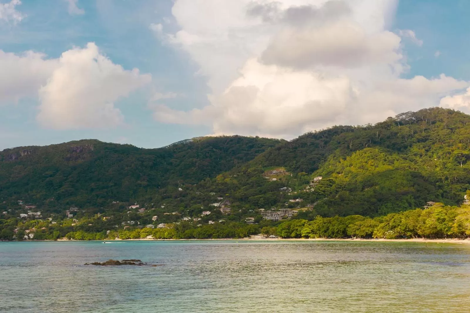 Sea view in Fisherman's Cove Resort - closed for complete renovation - Visit our sister property STORY Seychelles for your stay
