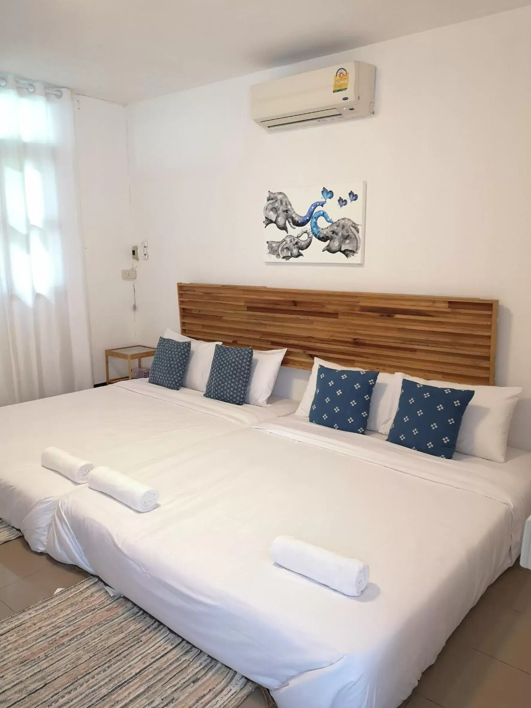 Family Room in Cozy by Funwahn Family Room in Cozy by Funwahn