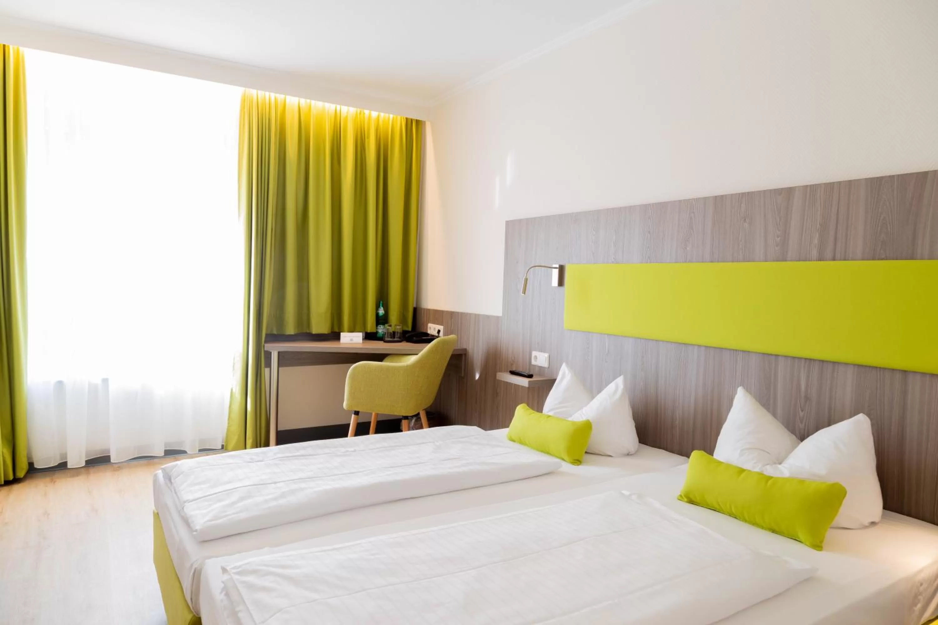 Photo of the whole room, Bed in Das Ebertor - Hotel & Hostel