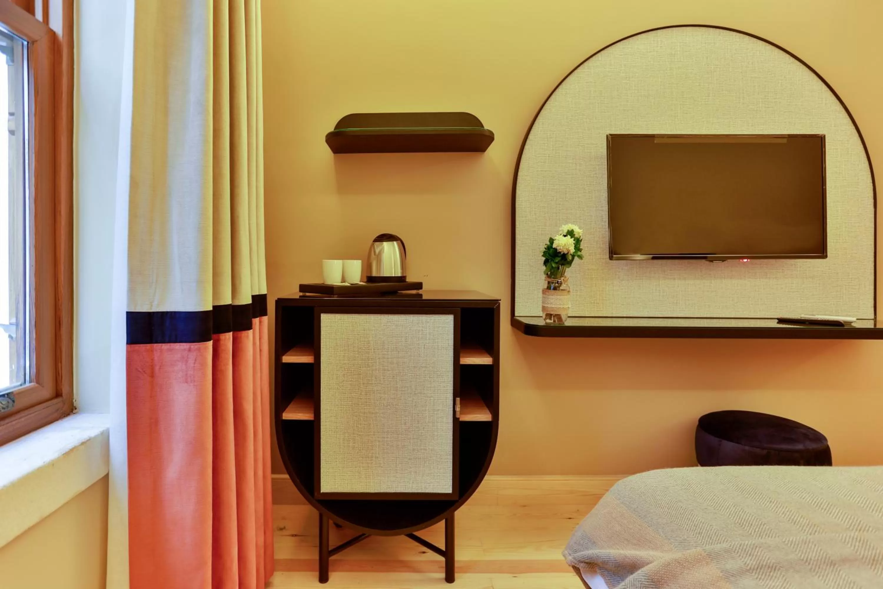 TV and multimedia, Bed in Sirin Han Hotel Old City